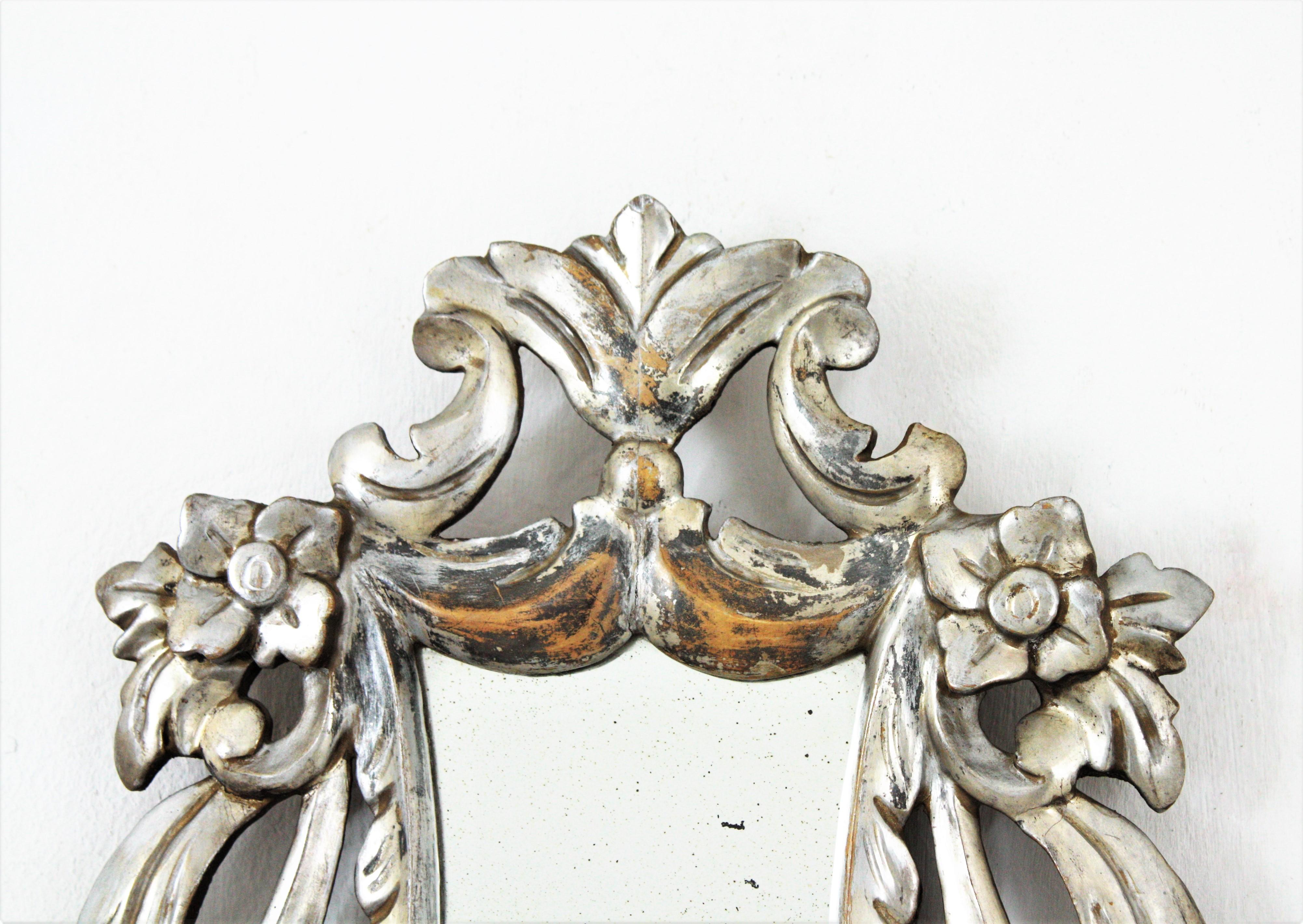 Spanish Silver Gilt Carved Wood Mirror In Good Condition For Sale In Barcelona, ES
