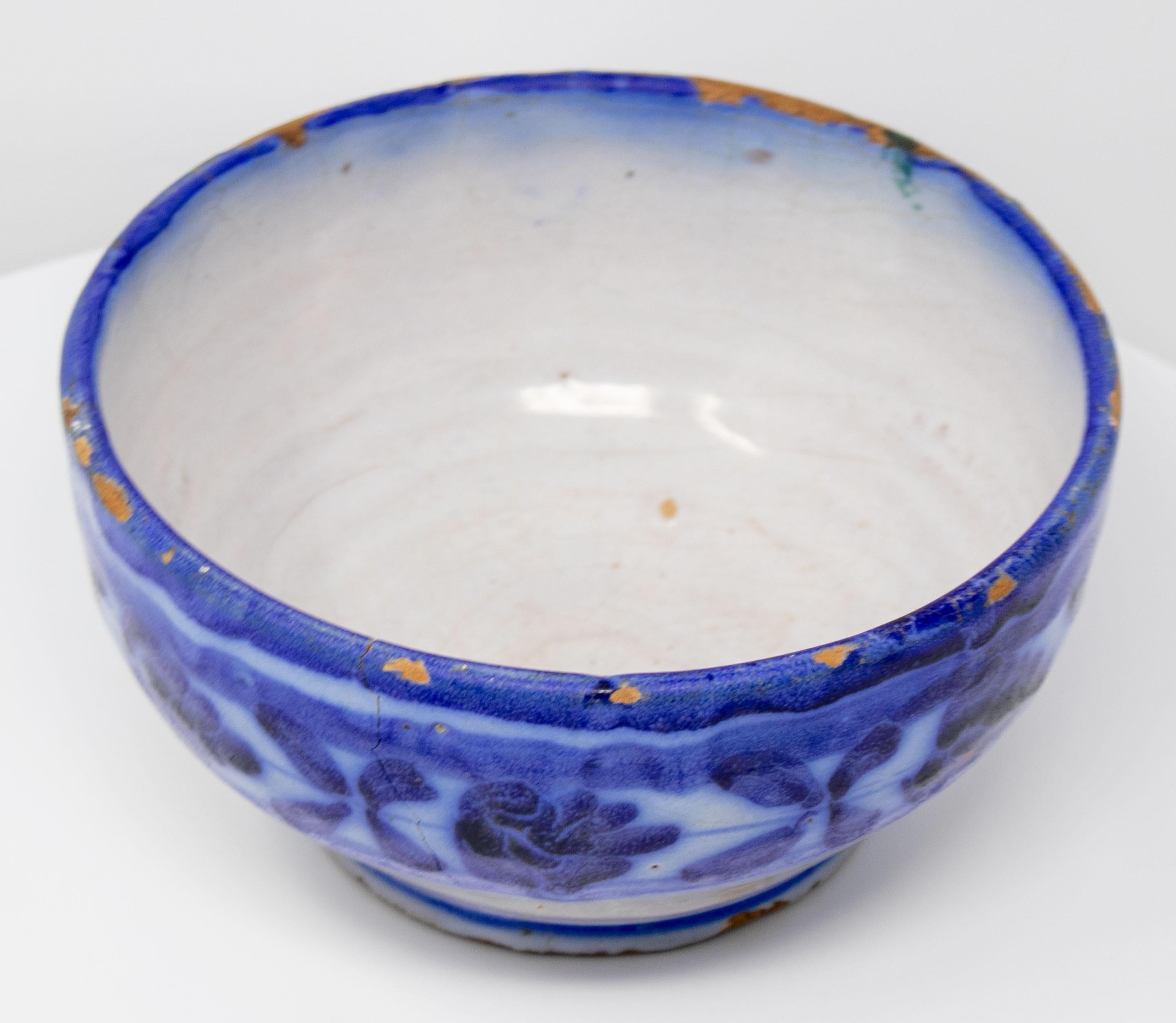 blue and white spanish pottery
