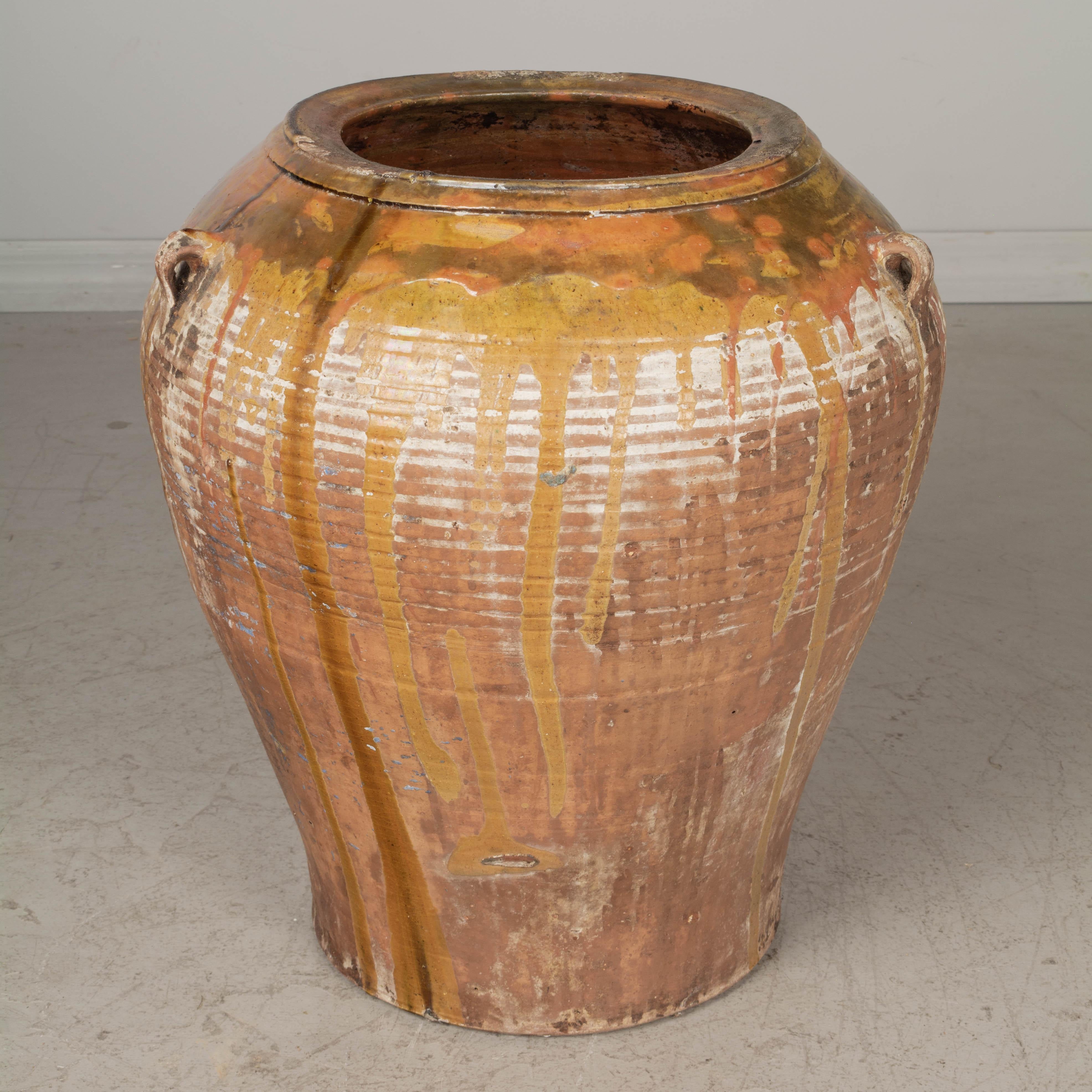 19th Century Spanish Terracotta Olive Jar In Good Condition For Sale In Winter Park, FL