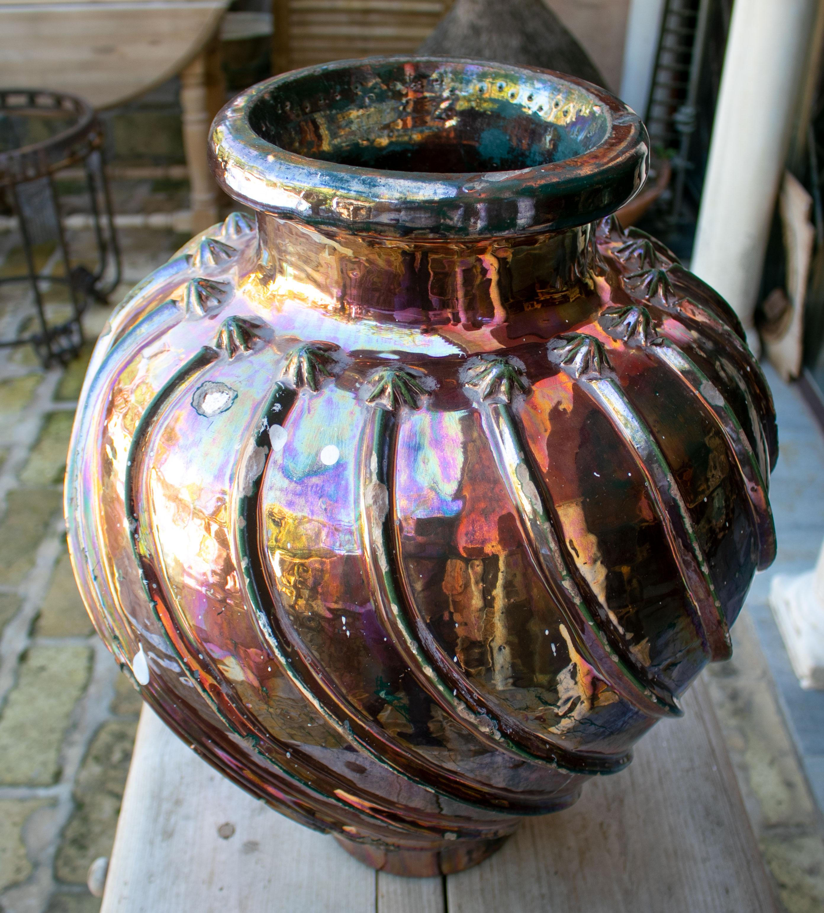 metallic pottery glaze
