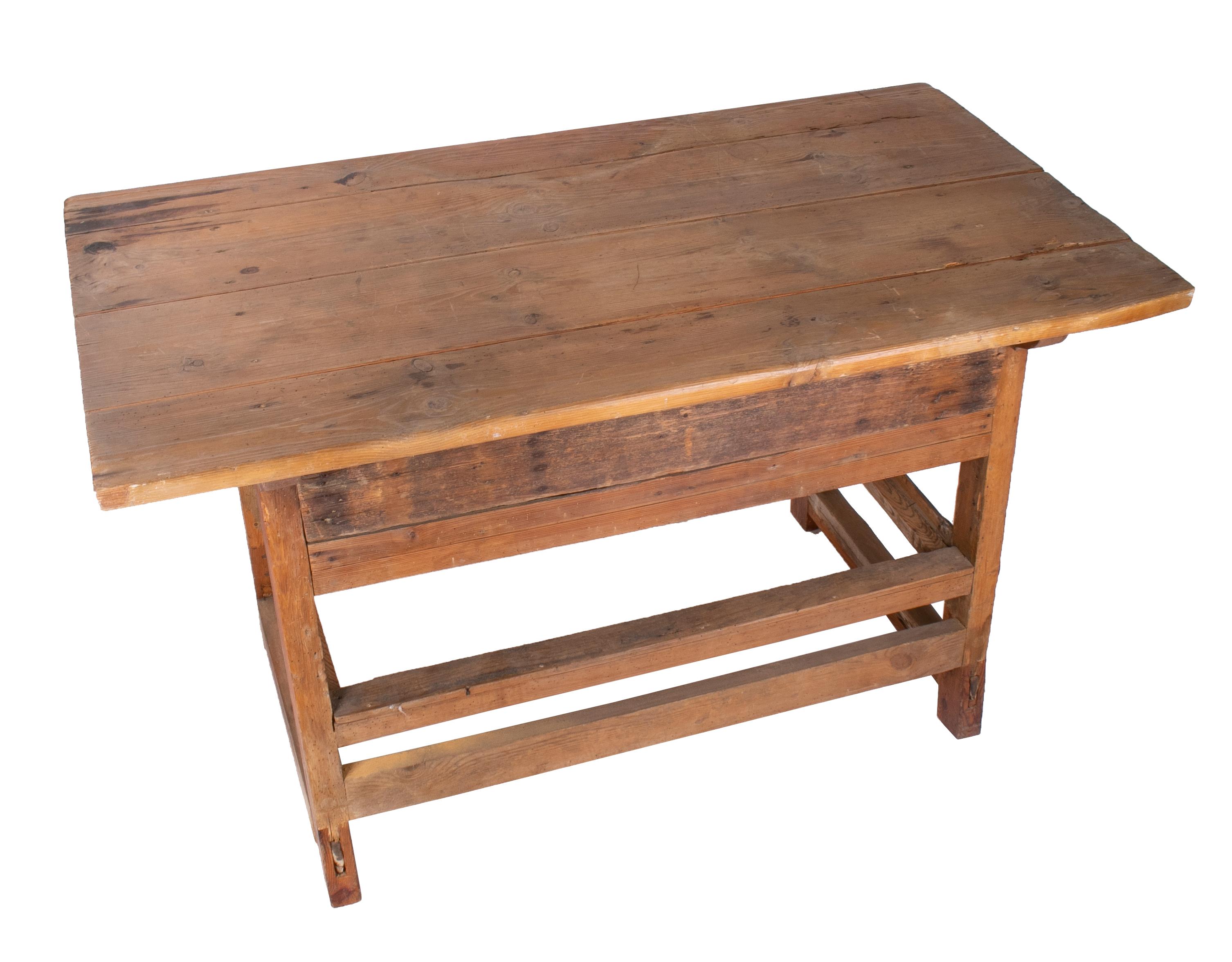 19th Century Spanish Two-Drawer Rustic Table with Iron Handles In Good Condition For Sale In Marbella, ES