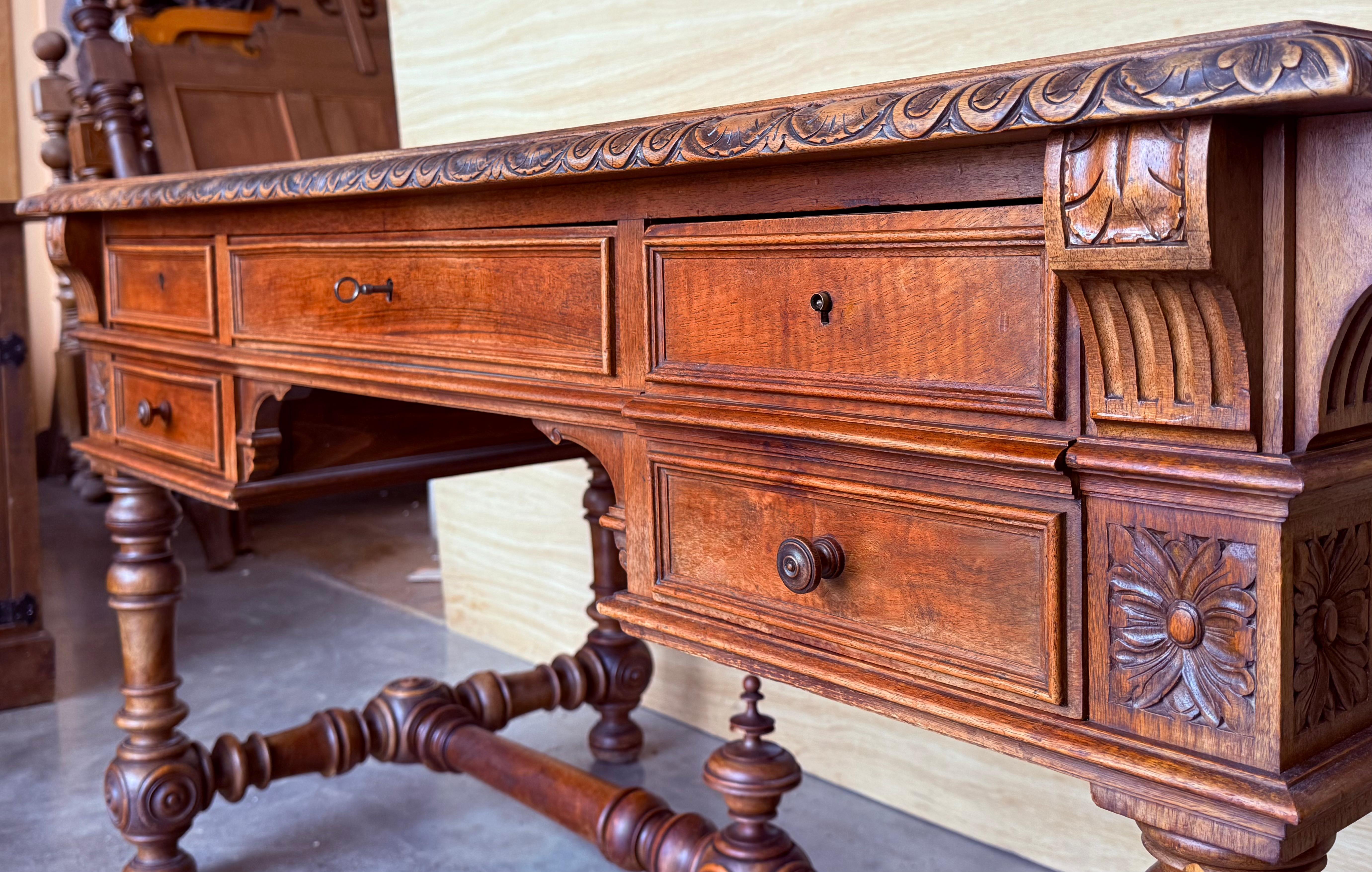 19th Century Spanish Two Faces Baroque Style Oak Library Table or Desk For Sale 3
