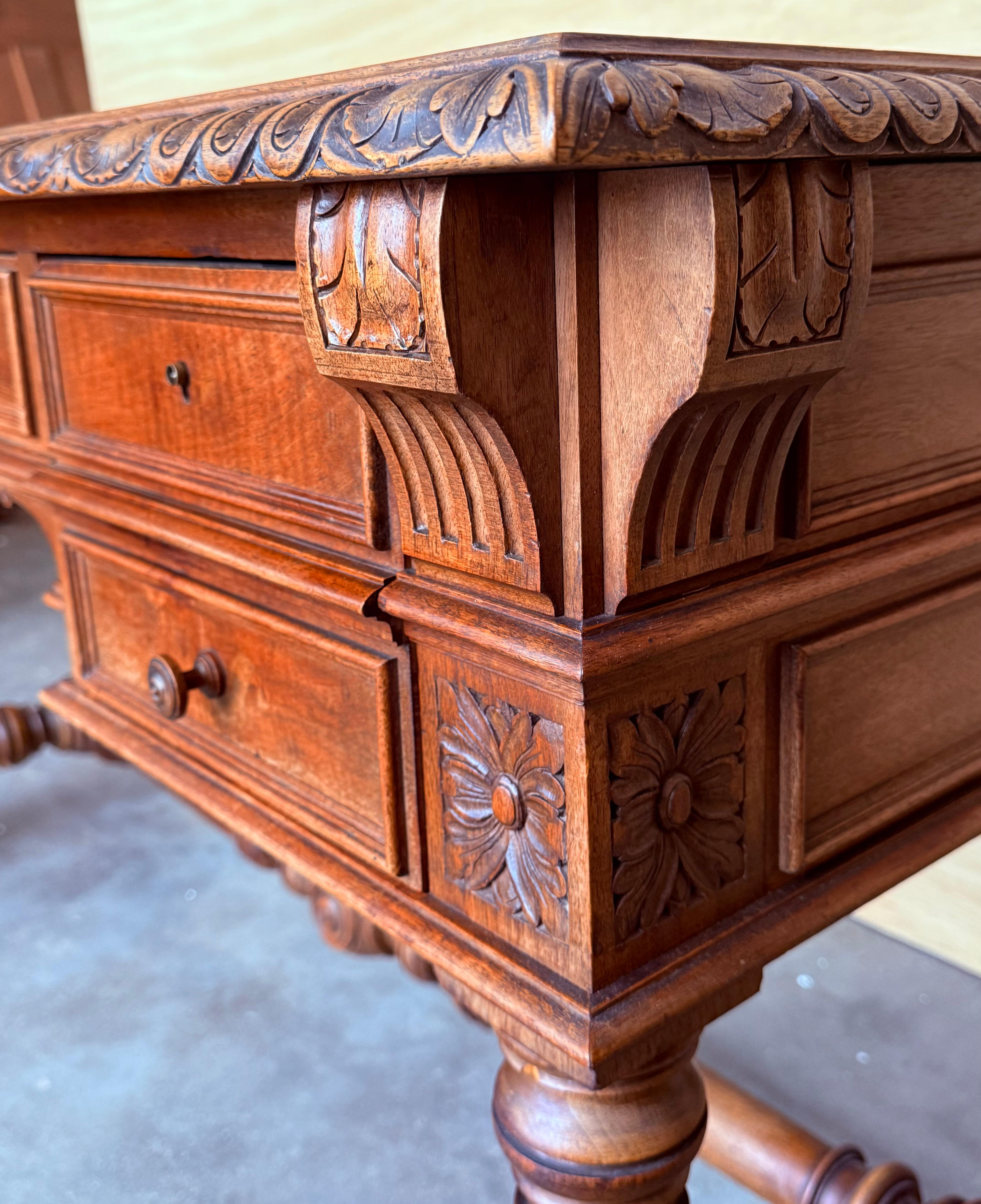 19th Century Spanish Two Faces Baroque Style Oak Library Table or Desk For Sale 5