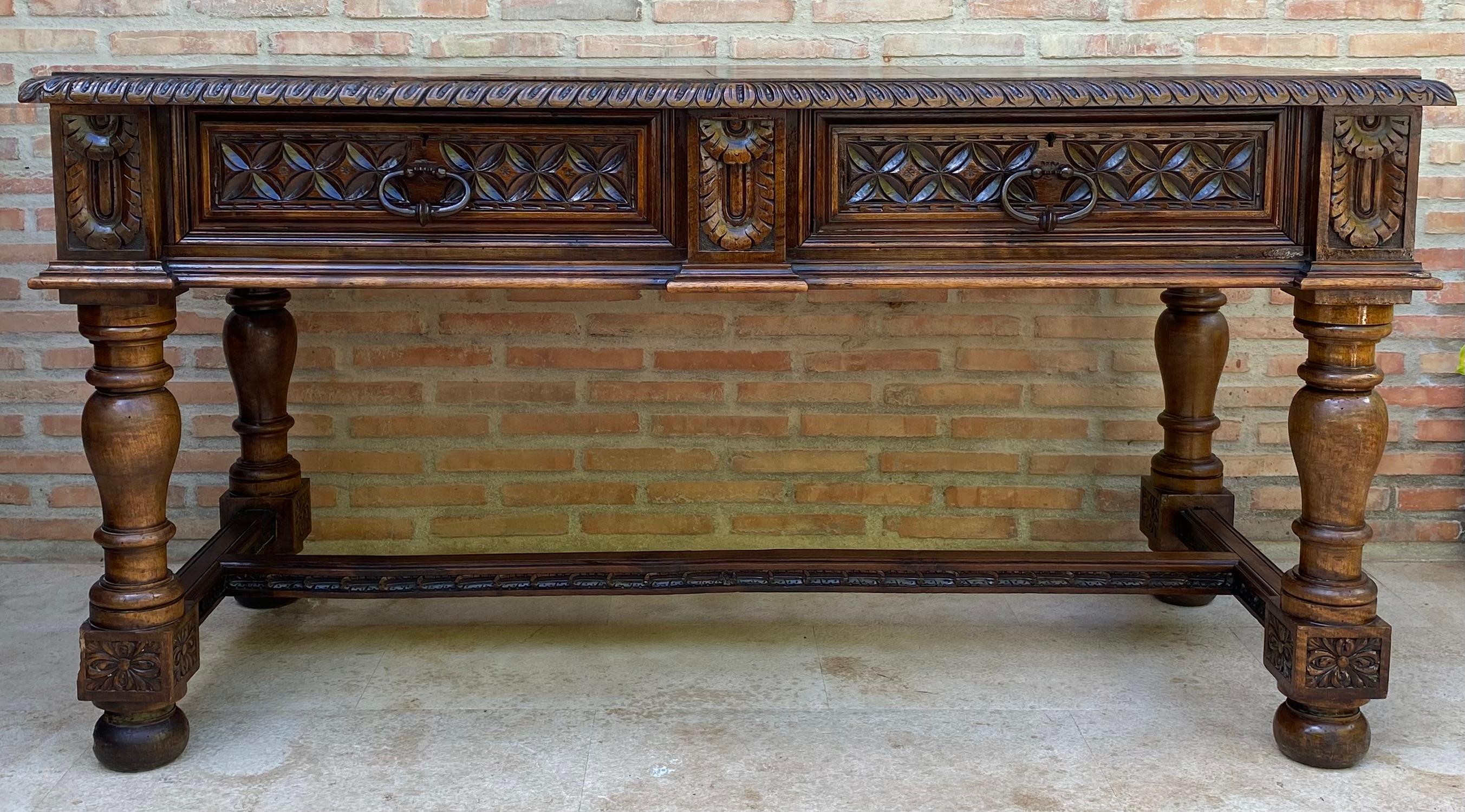 Baroque 19th Century Spanish Walnut Desk with Two Drawers & Strong Legs, 1890s For Sale