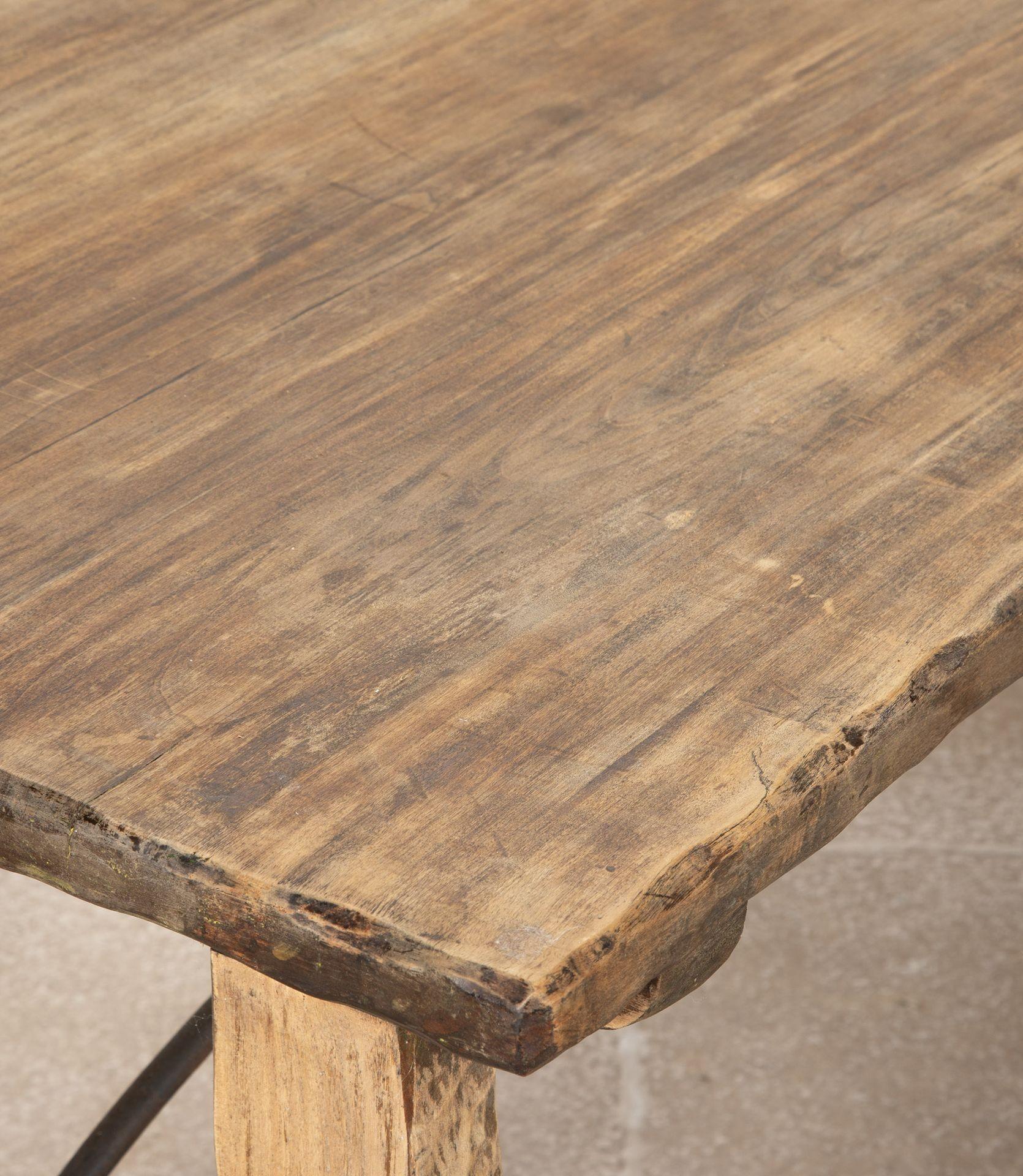 Table Fratino espagnol du 19ème siècle en vente 1