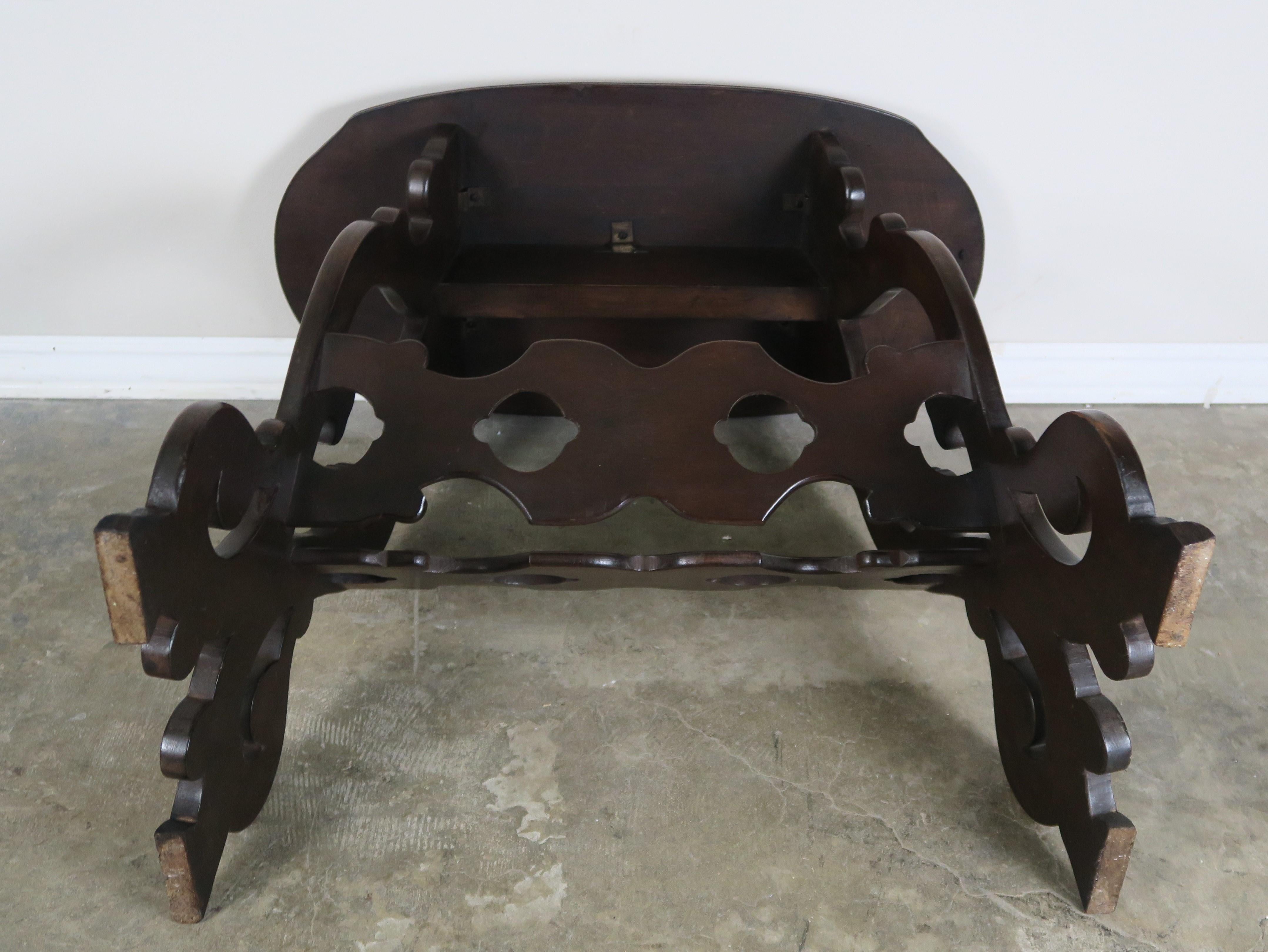 19th Century Spanish Walnut Oval Shaped Table 6