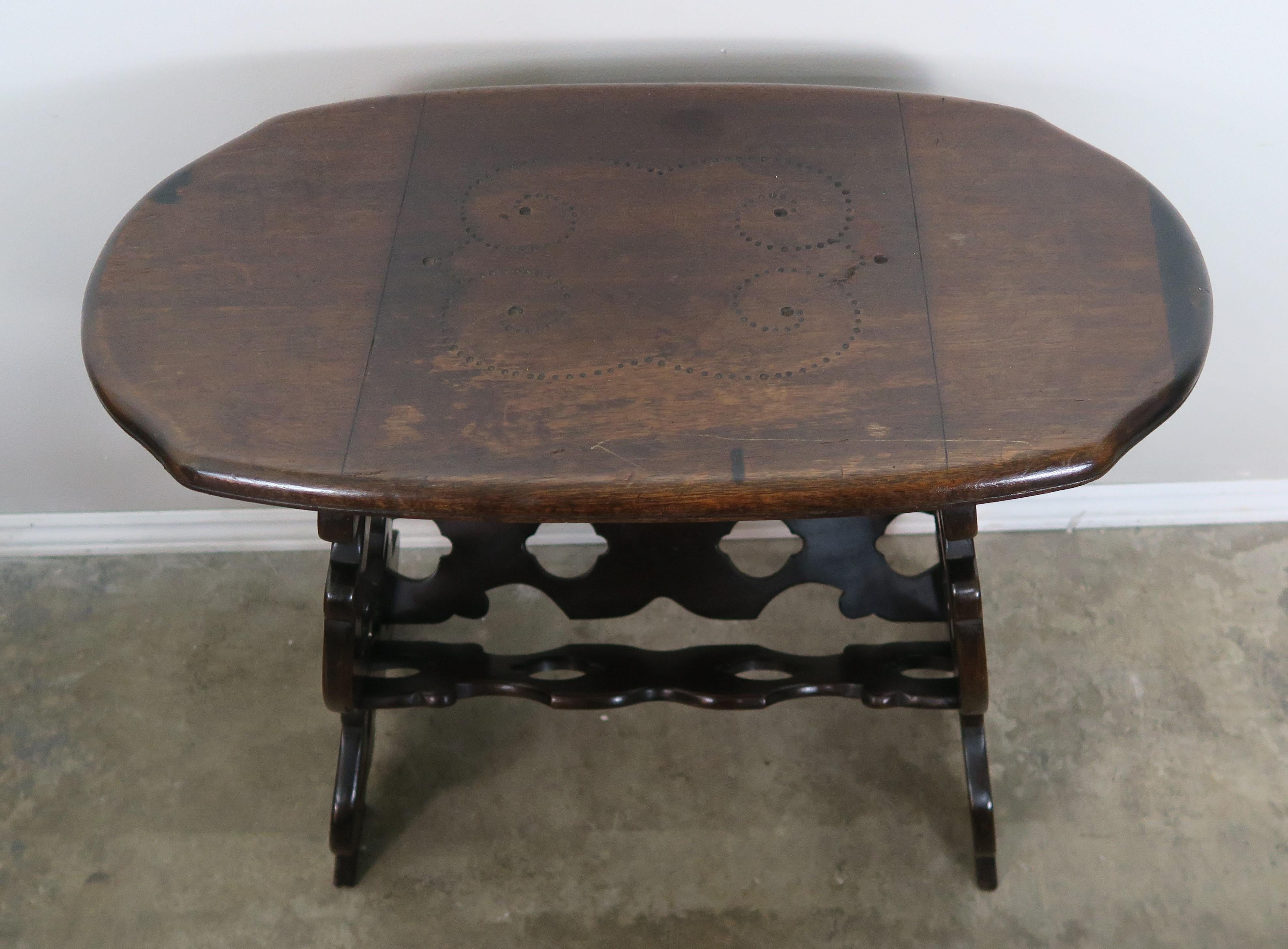 Other 19th Century Spanish Walnut Oval Shaped Table