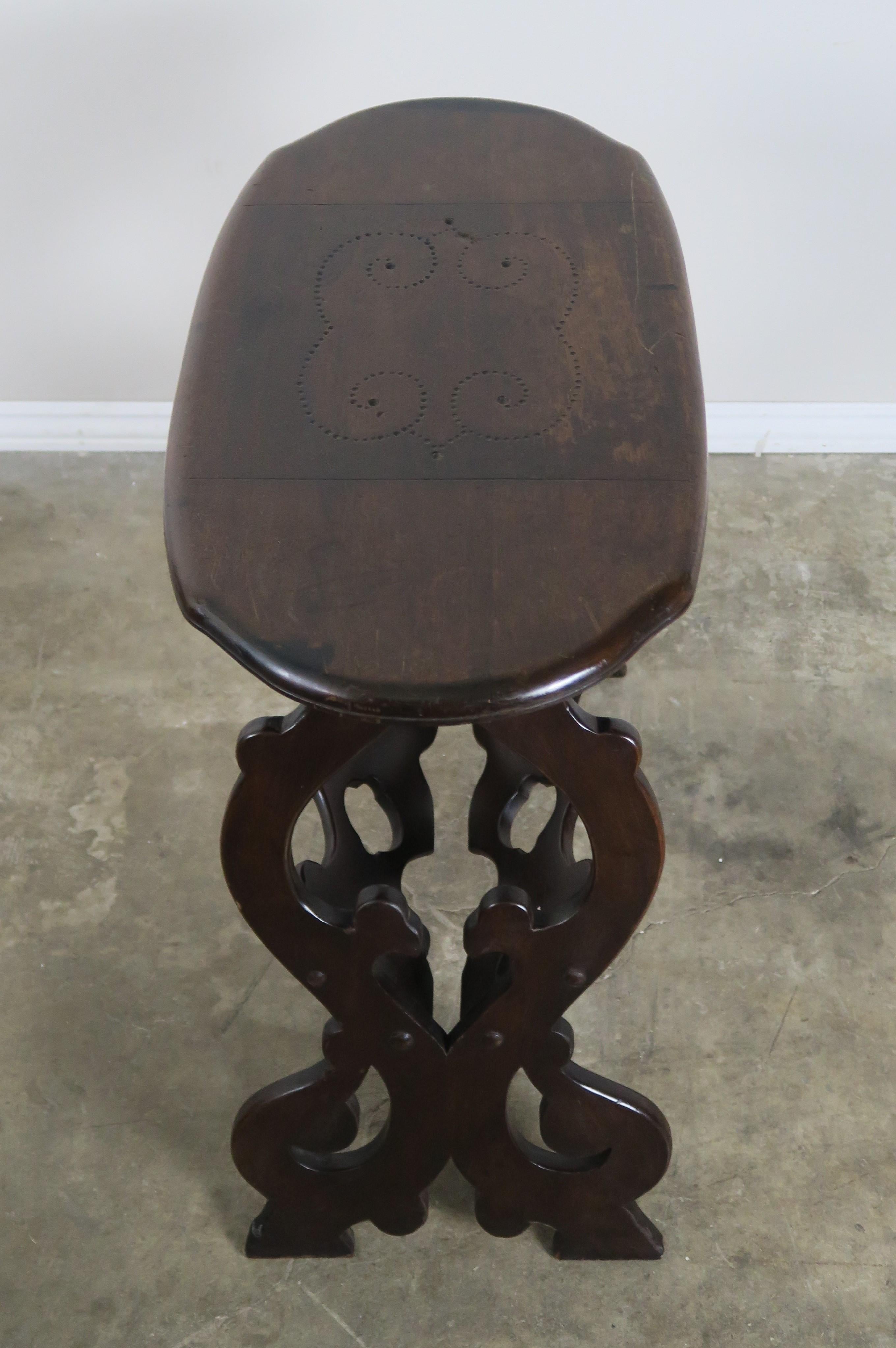 19th Century Spanish Walnut Oval Shaped Table 1