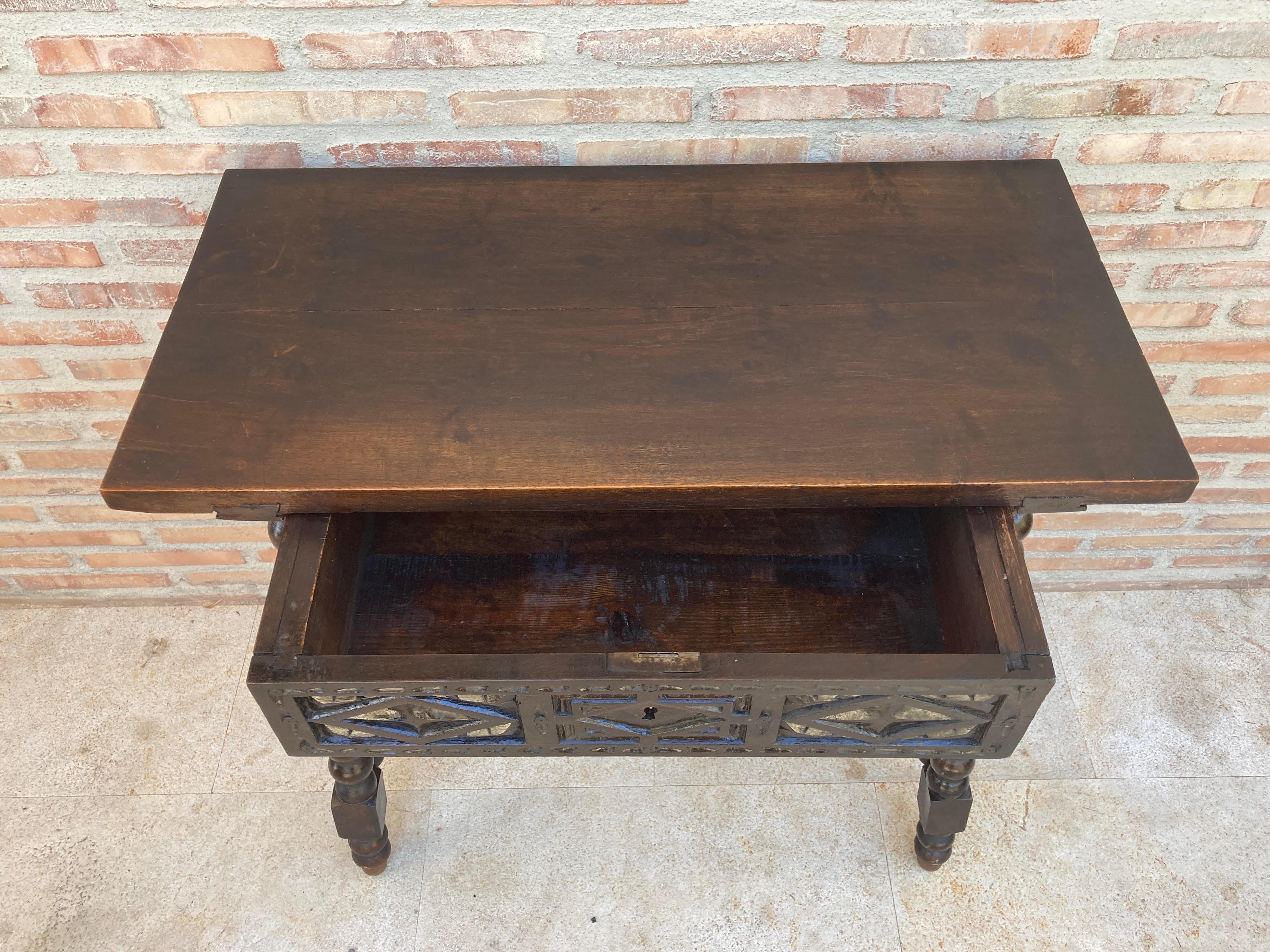 19th Century Spanish Walnut Side Table with Turned Legs, Flat Top with a Lockabl 6