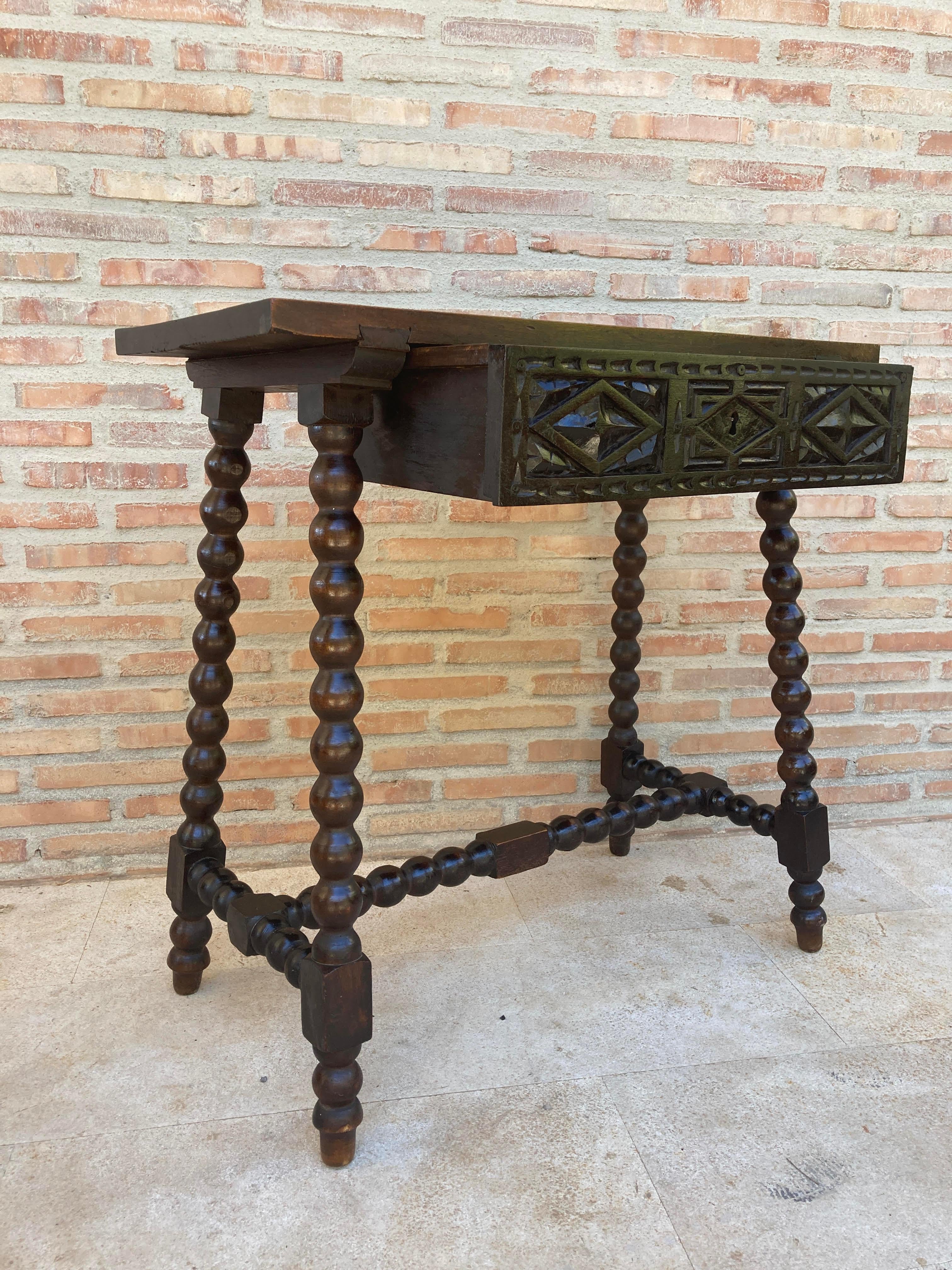19th Century Spanish Walnut Side Table with Turned Legs, Flat Top with a Lockabl 2