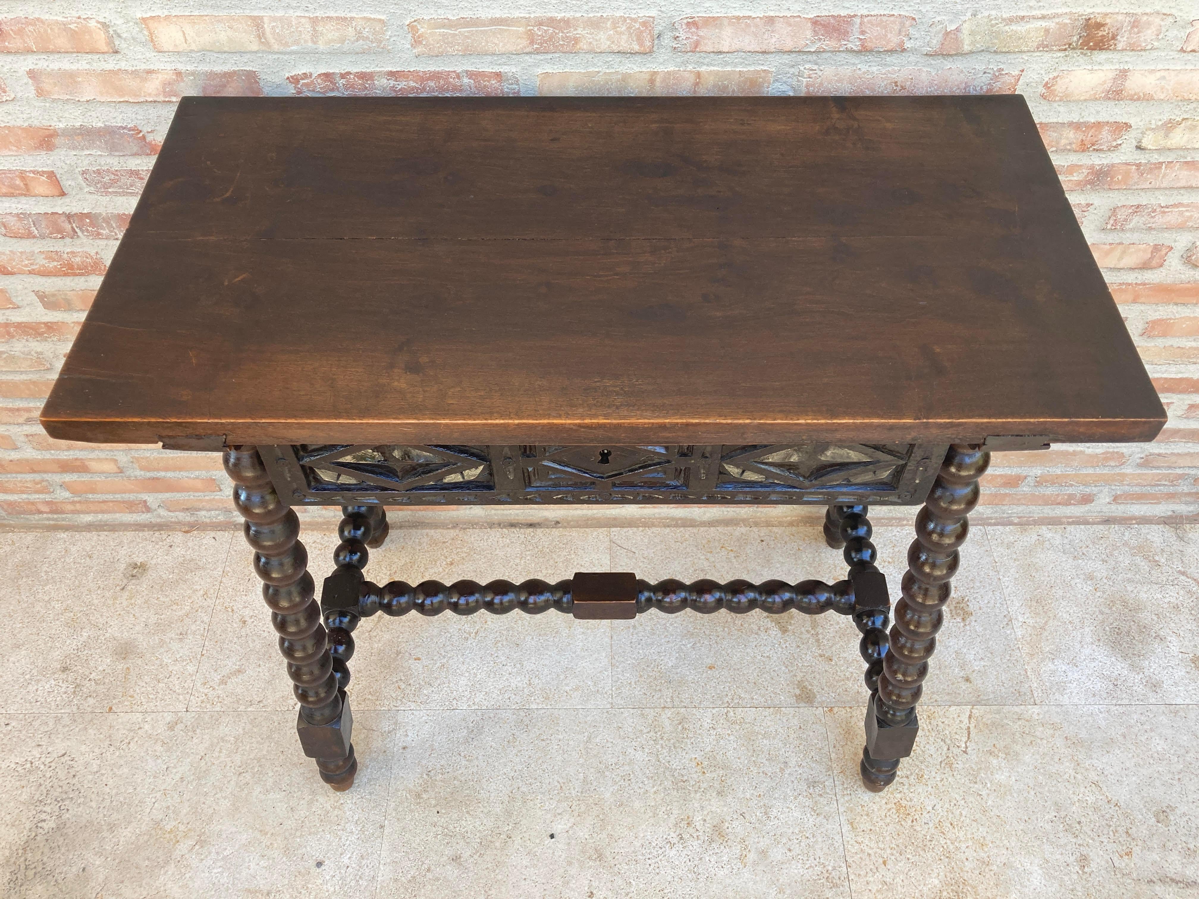 19th Century Spanish Walnut Side Table with Turned Legs, Flat Top with a Lockabl 5
