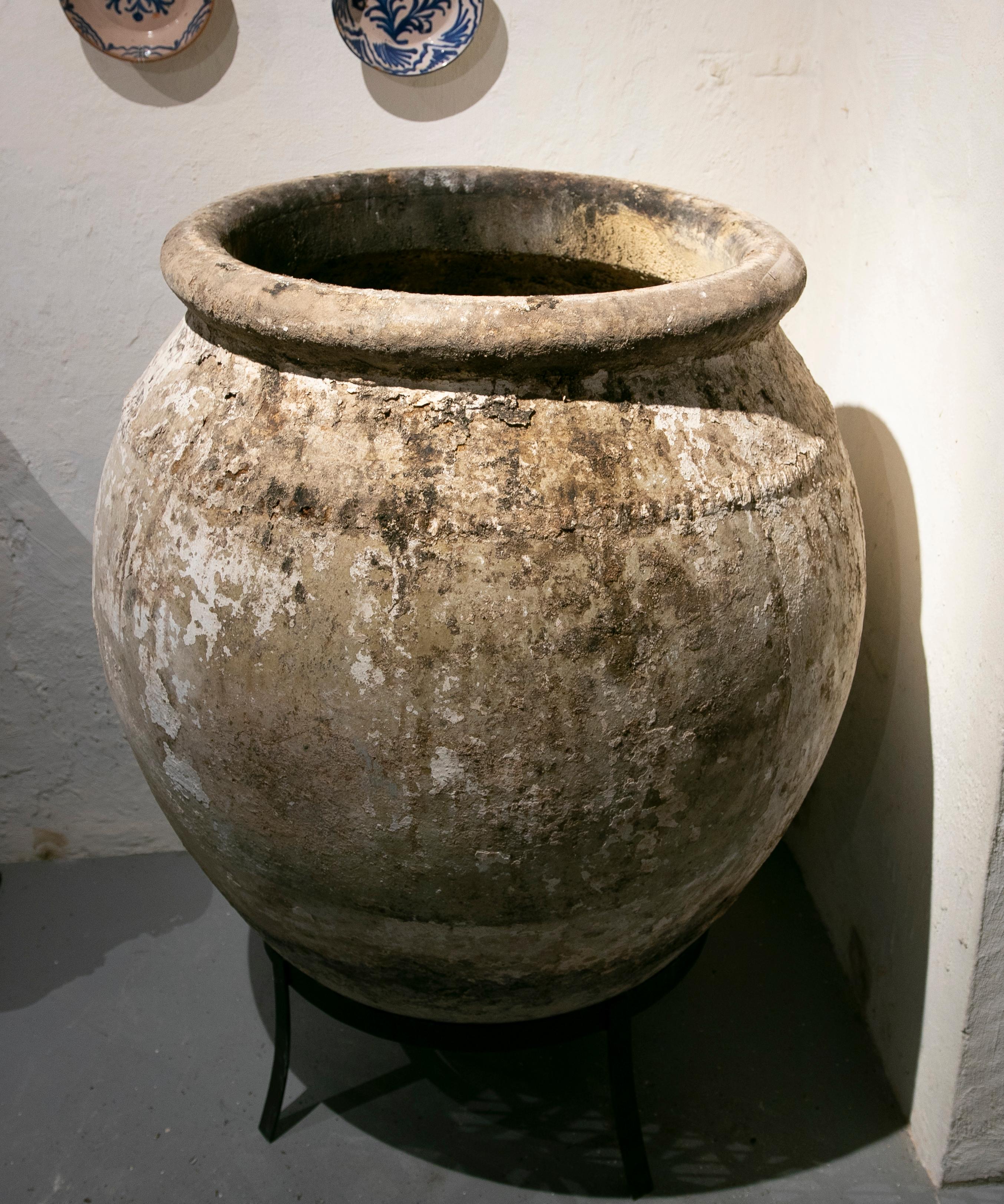 19th Century Spanish Whitewashed Ceramic Jar 2