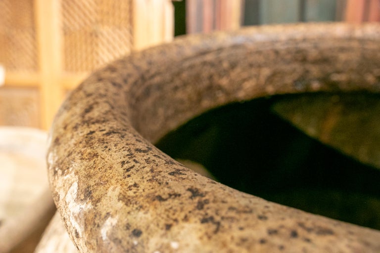 19th Century Spanish Whitewashed Ceramic Large Jar For Sale at 1stDibs