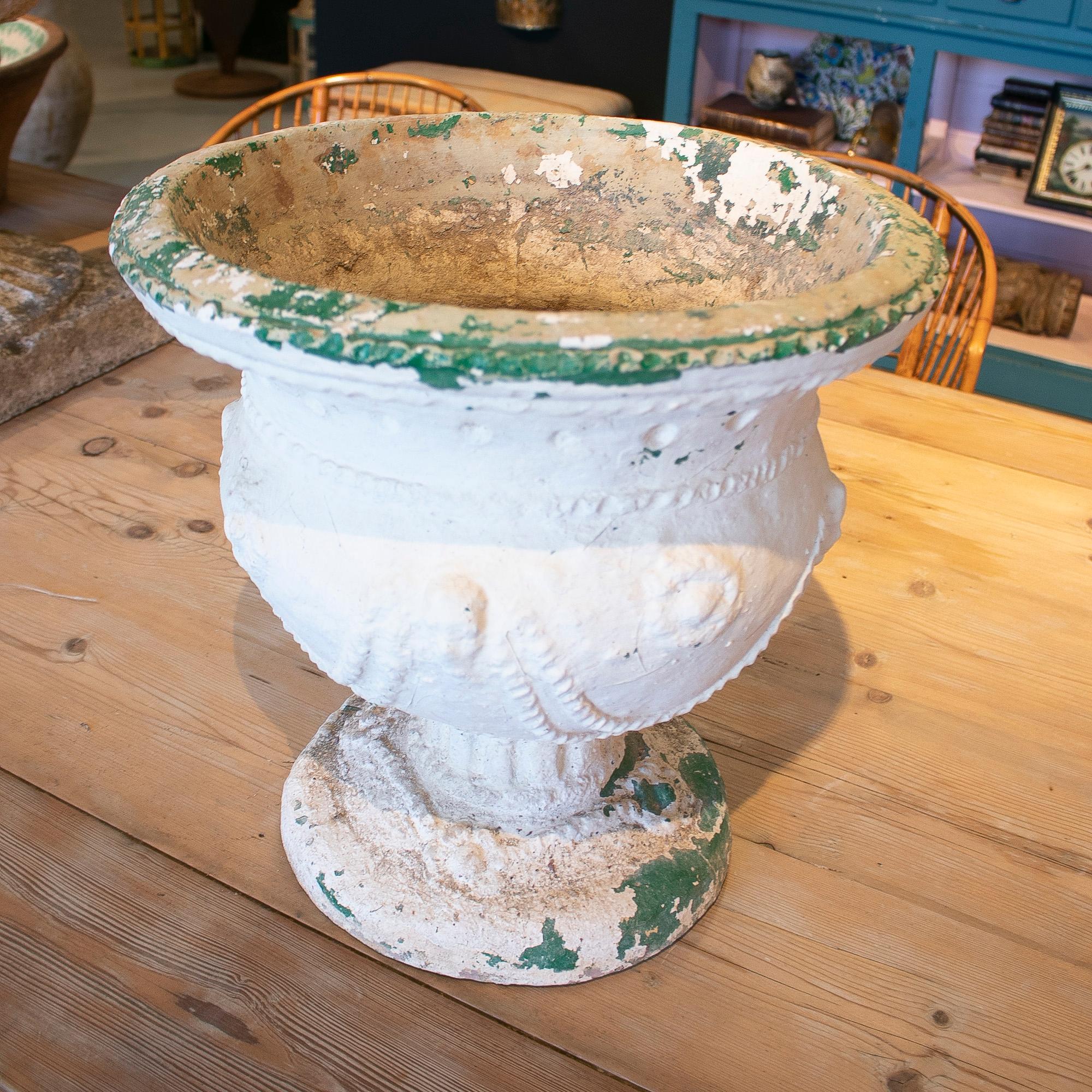 19th Century Spanish Whitewashed Handmade Ceramic Urn Vase For Sale 1