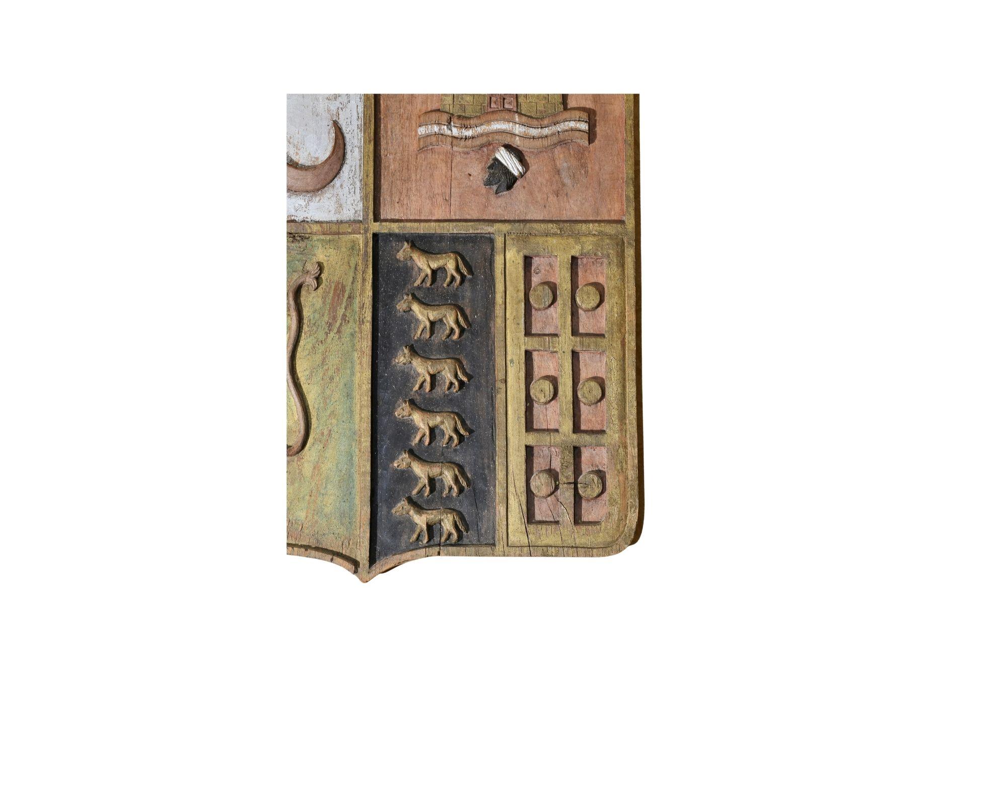 Spanischer Holzmantel des 19. Jahrhunderts, Christie's 2011 Auktion im Angebot 3