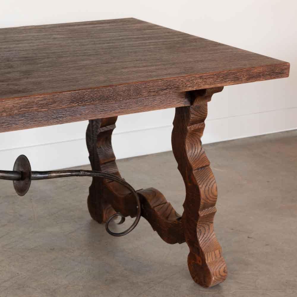 Table à tréteaux espagnol du 19ème siècle en vente 6