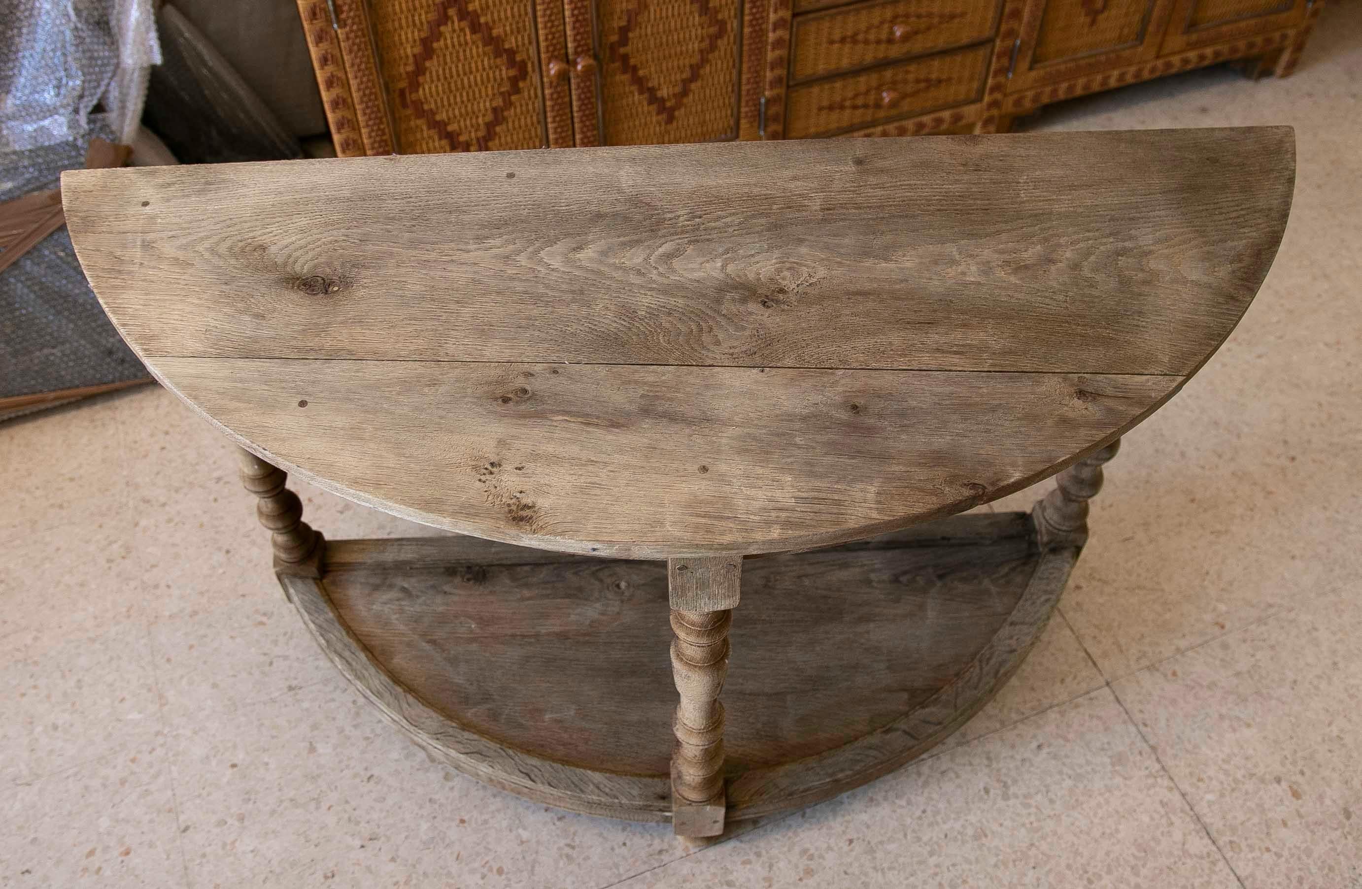 19th Century Spanish Wooden Console in its Natural Colour with Turned Legs For Sale 14