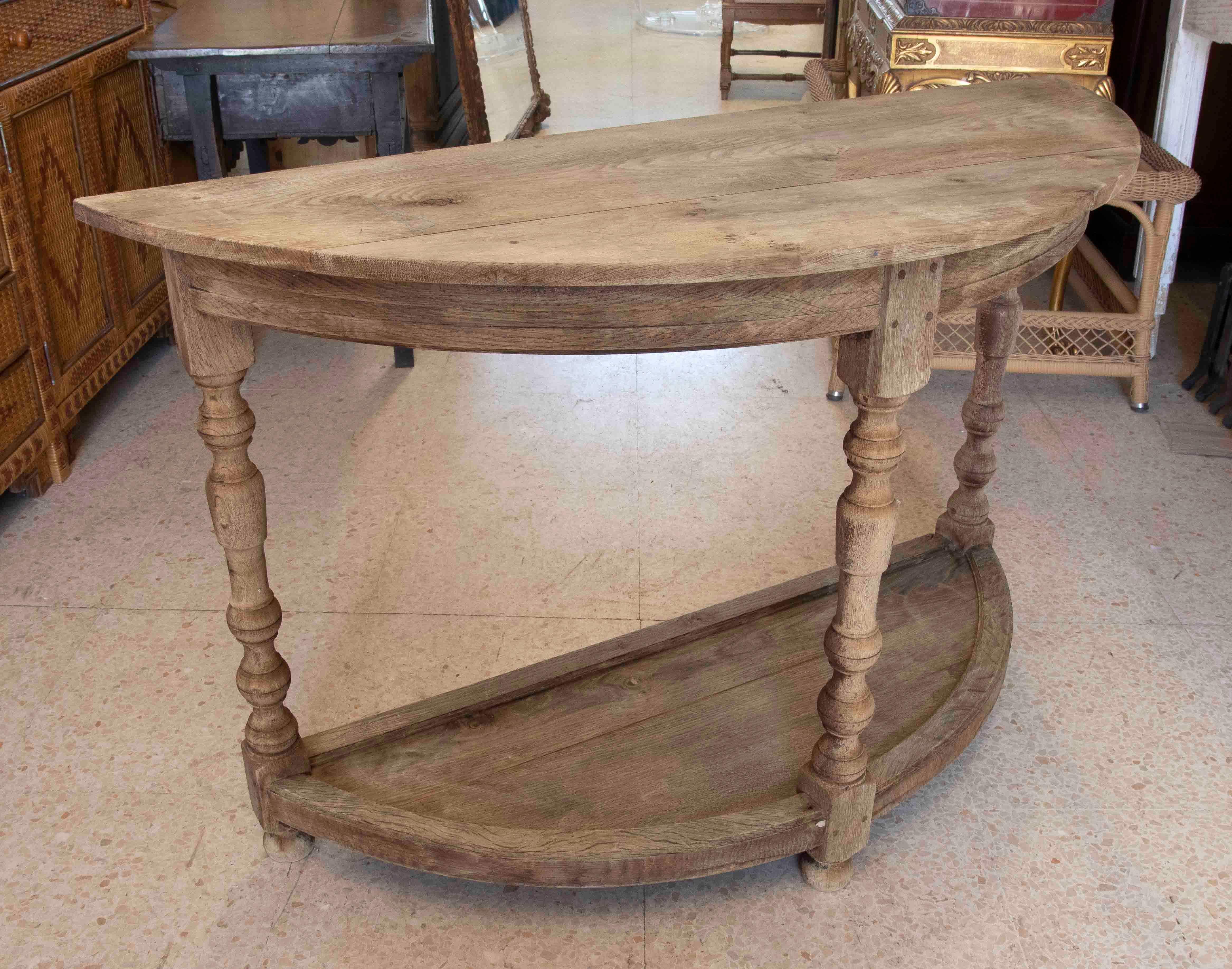 19th Century Spanish Wooden Console in its Natural Colour with Turned Legs In Good Condition For Sale In Marbella, ES