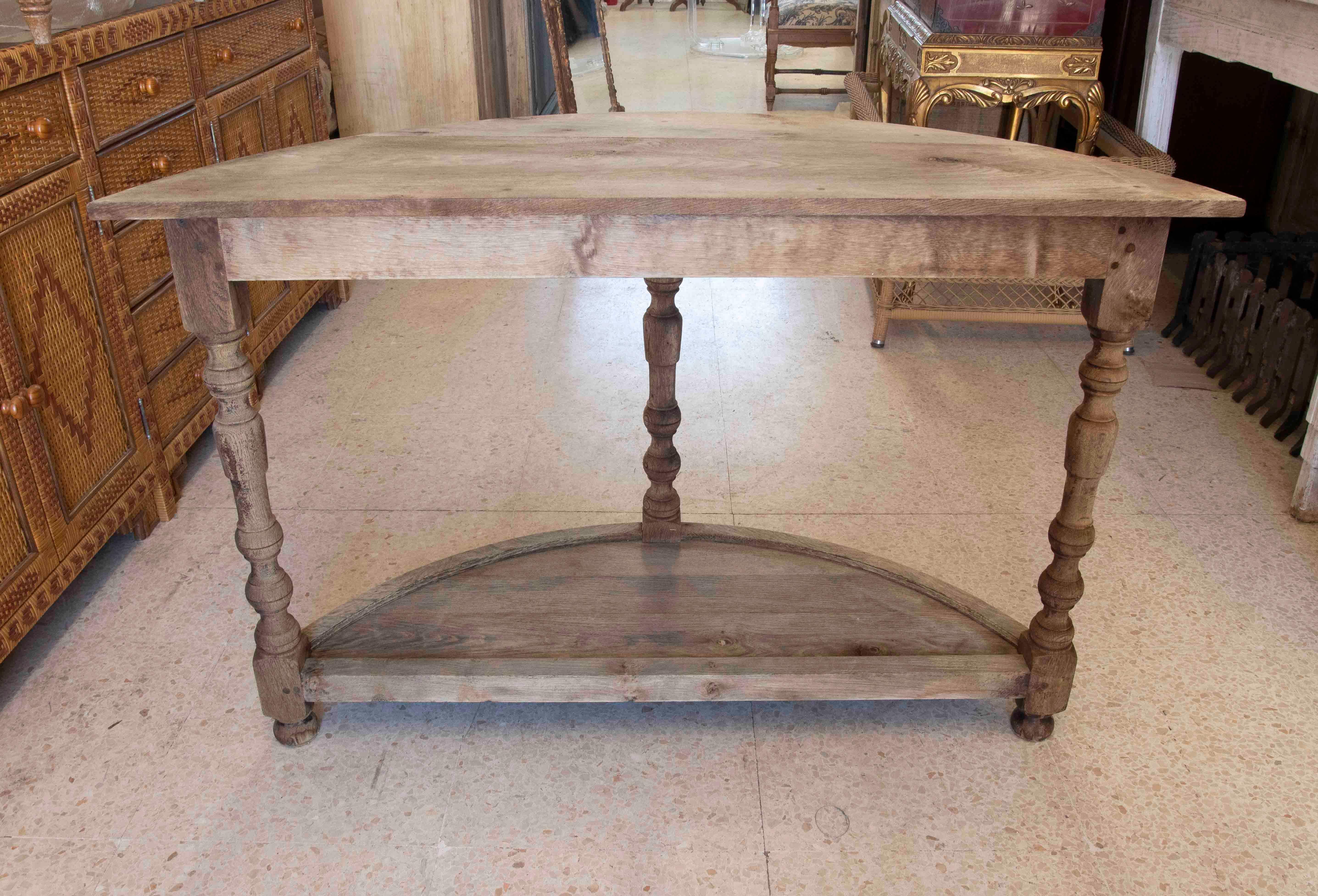 19th Century Spanish Wooden Console in its Natural Colour with Turned Legs For Sale 3