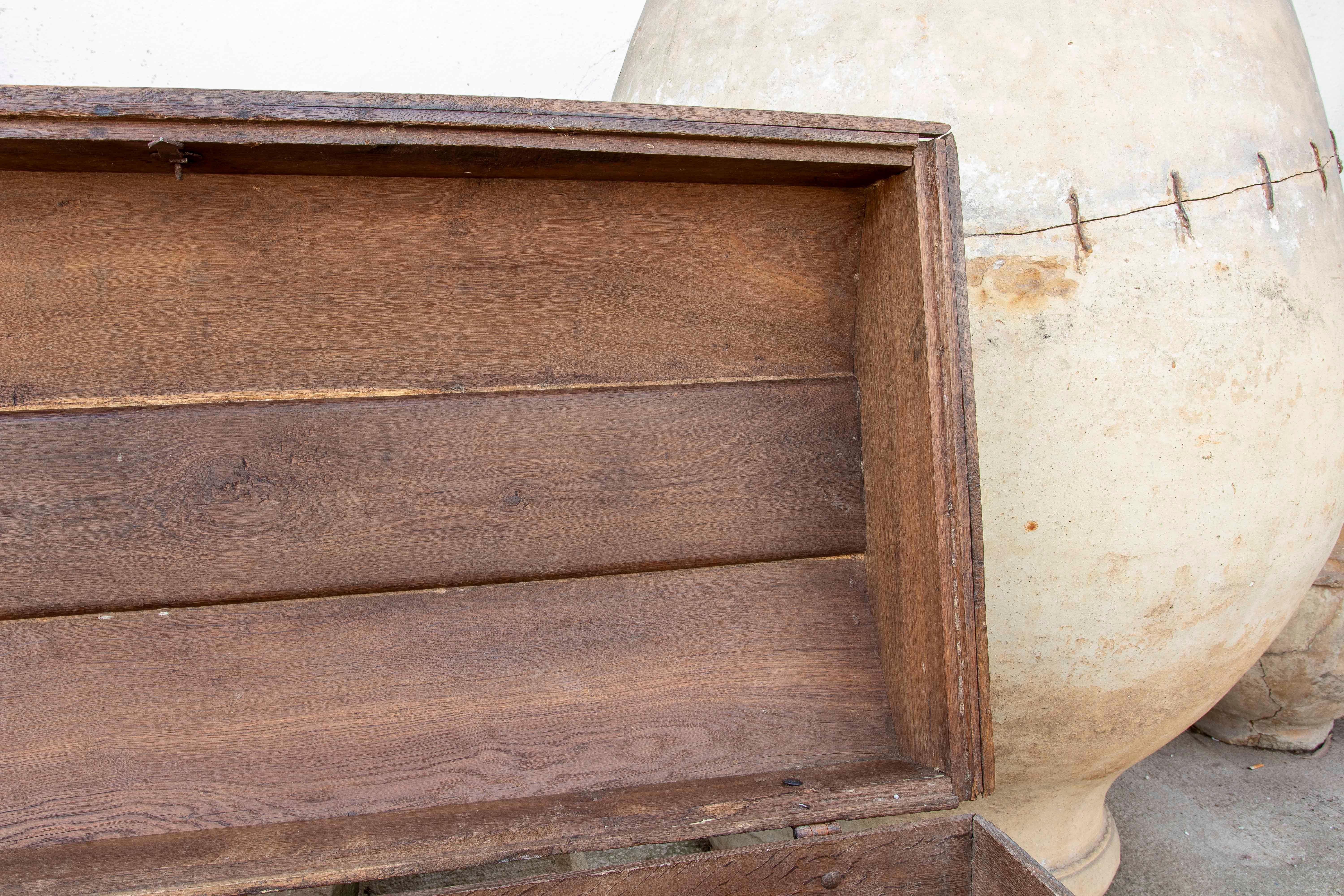19th Century Spanish Wooden Trunk with Iron and Bronze Handles For Sale 3