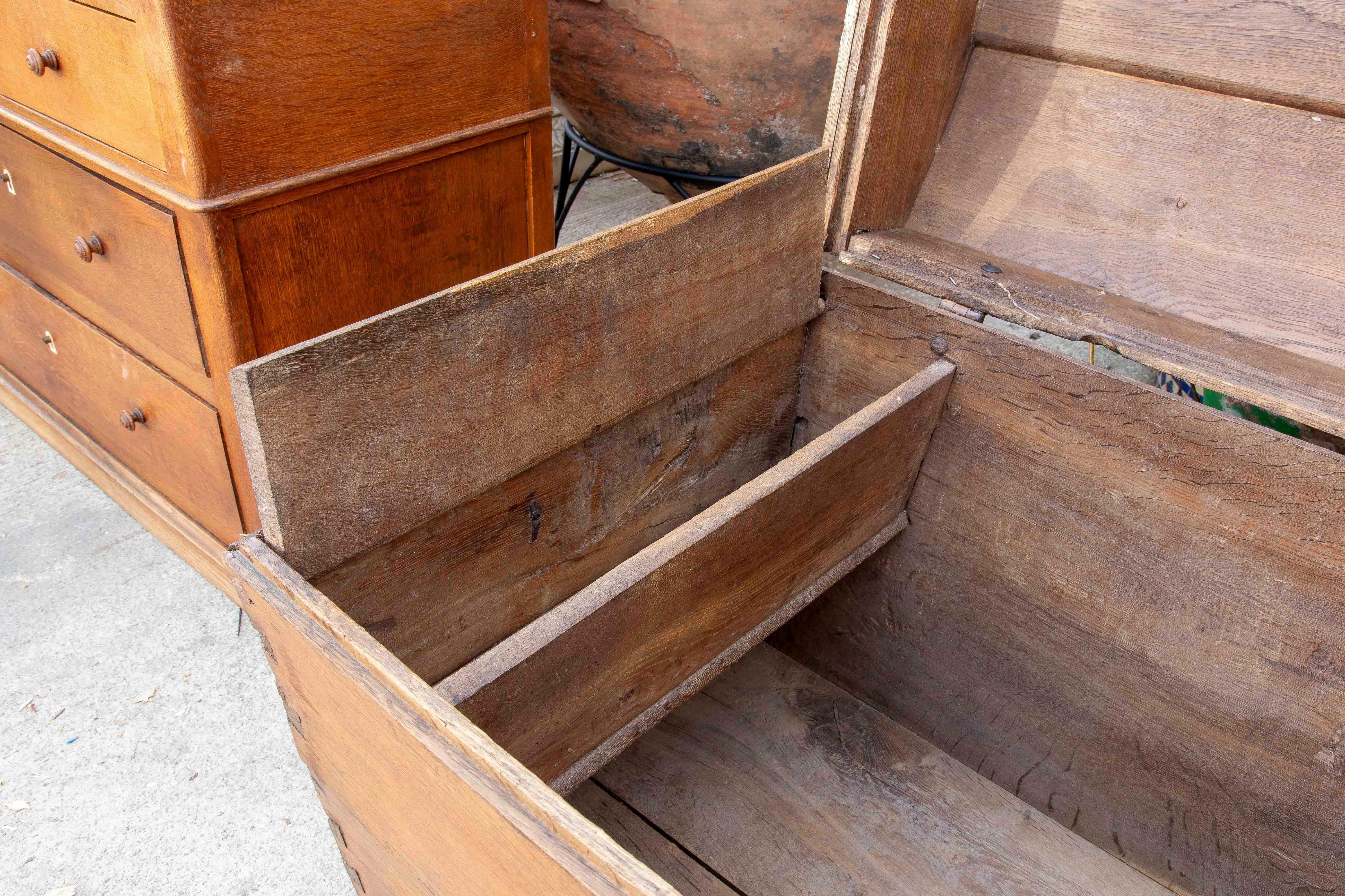 19th Century Spanish Wooden Trunk with Iron and Bronze Handles For Sale 4