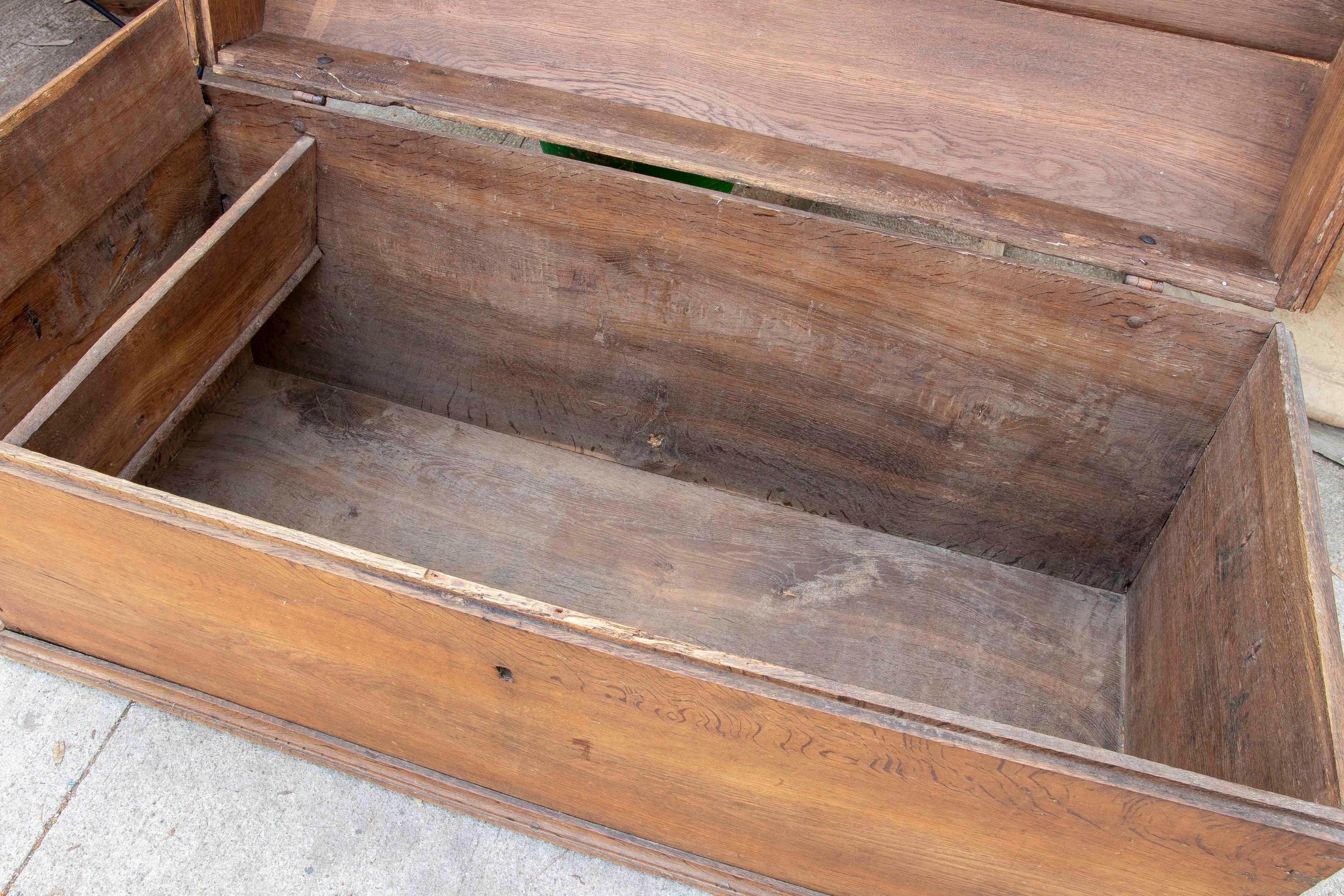 19th Century Spanish Wooden Trunk with Iron and Bronze Handles For Sale 5