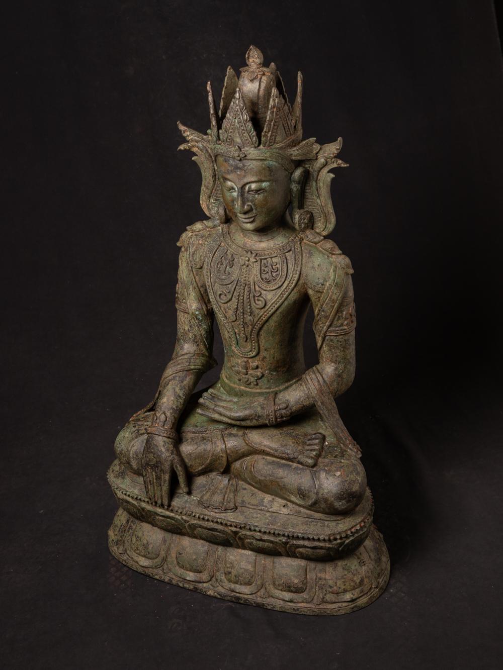 Bronze 19th century Special antique bronze Arakan Buddha statue from Burma For Sale