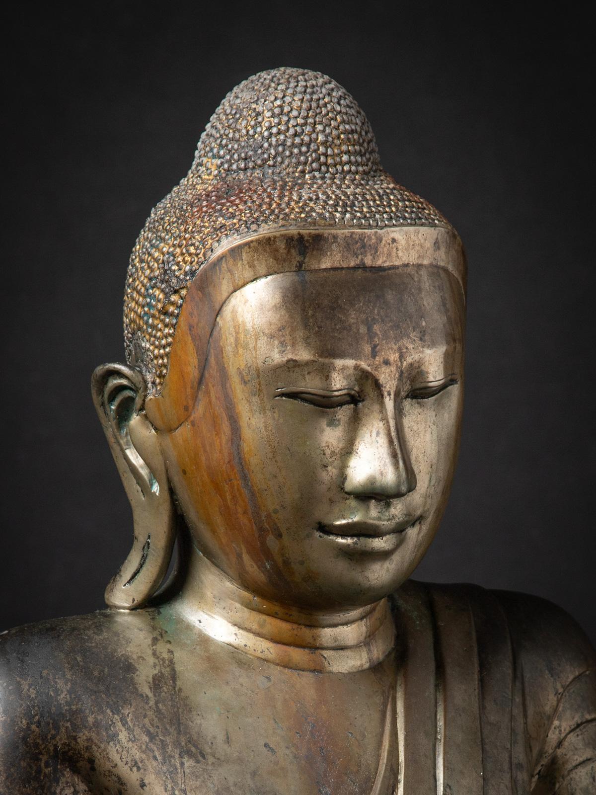 19th century Special antique bronze Mandalay Buddha statue from Burma 13