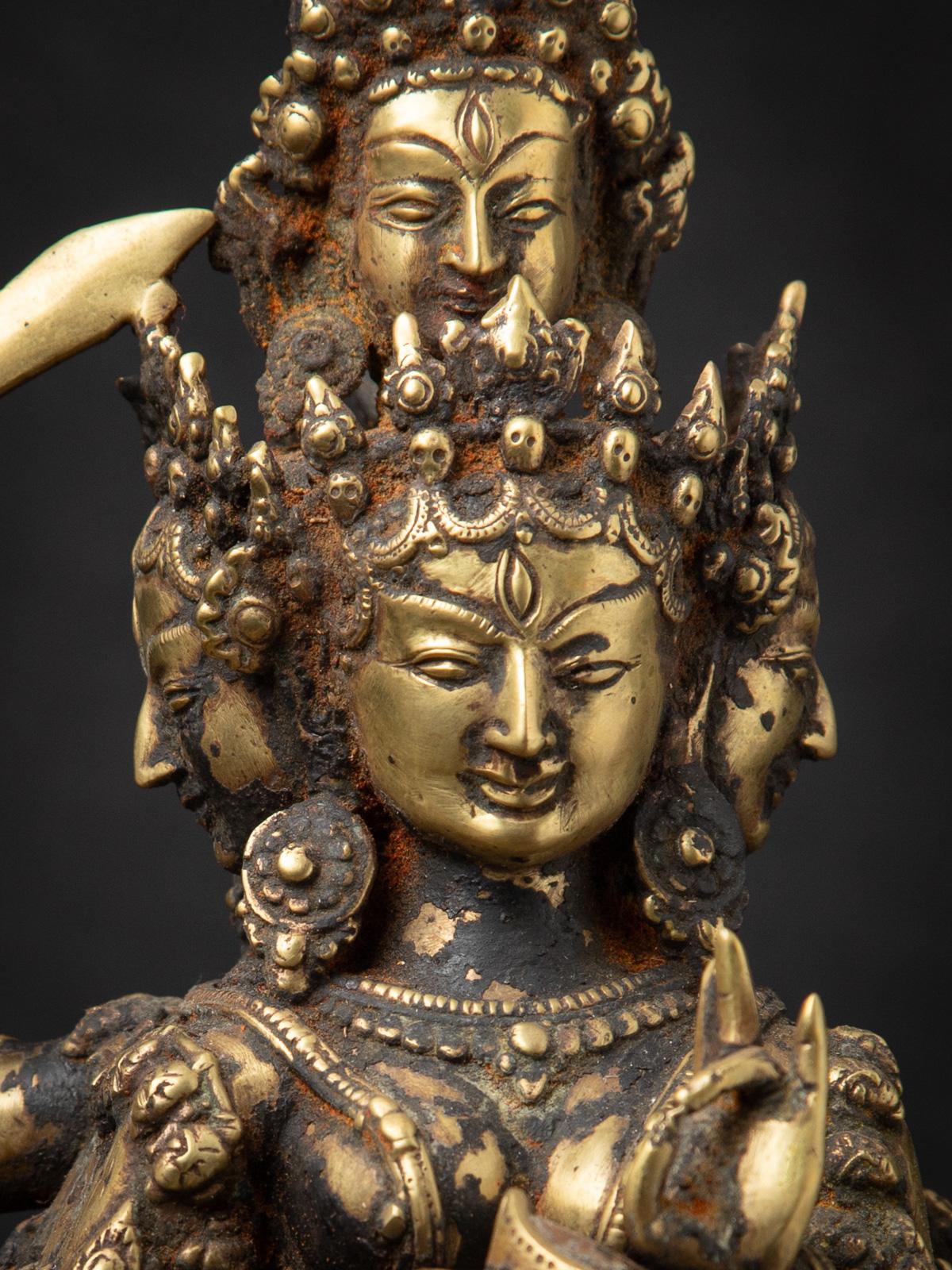 Statua speciale in bronzo antico Siddhi Laksmi del XIX secolo proveniente dal Nepal In condizioni buone in vendita a DEVENTER, NL