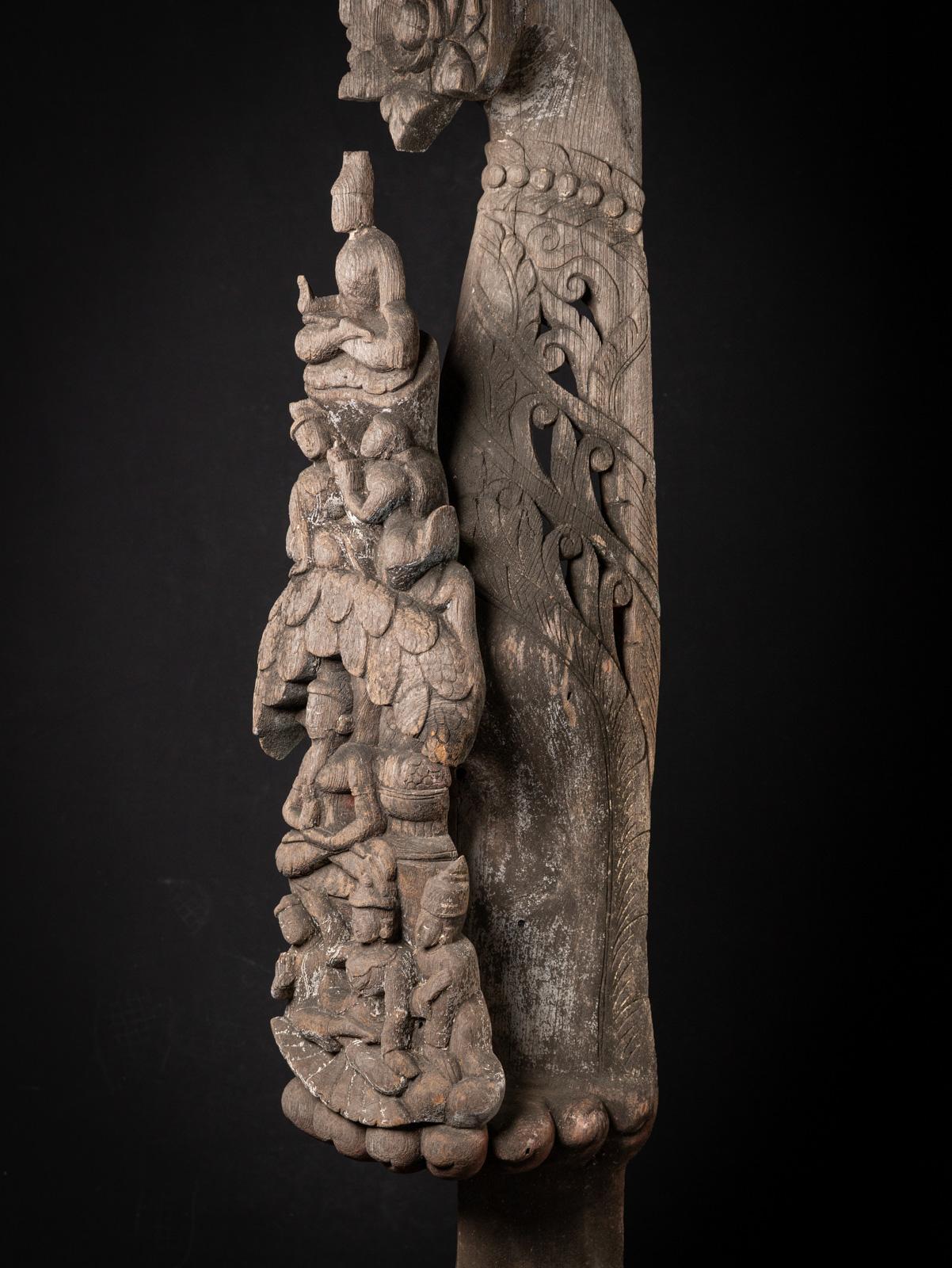 Panneau de temple en bois ancien spécial du 19e siècle provenant de Birmanie Bon état - En vente à DEVENTER, NL