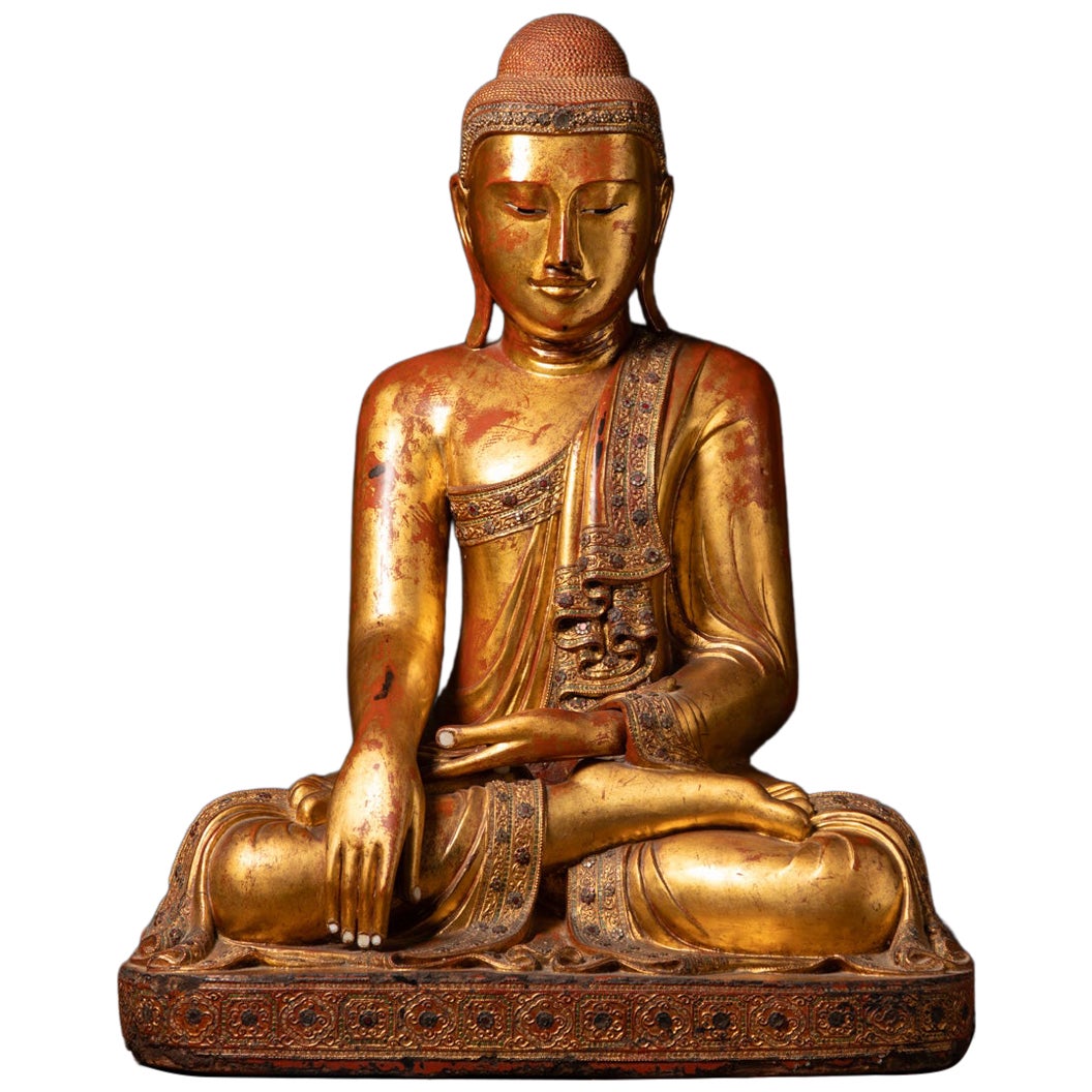 19th century Special large antique wooden Buddha statue from Burma