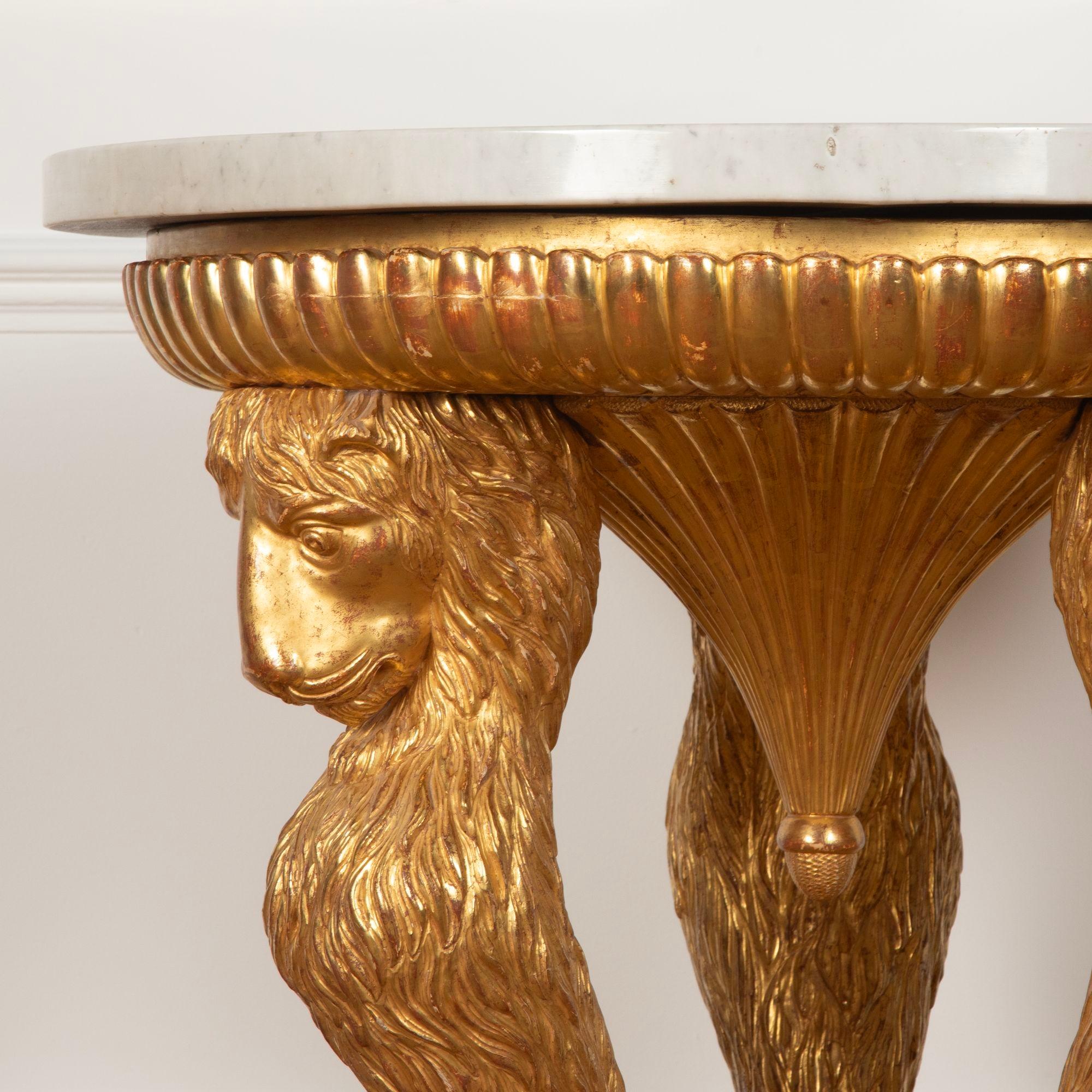 Mesa de centro de mármol y giltwood del siglo XIX en venta 4