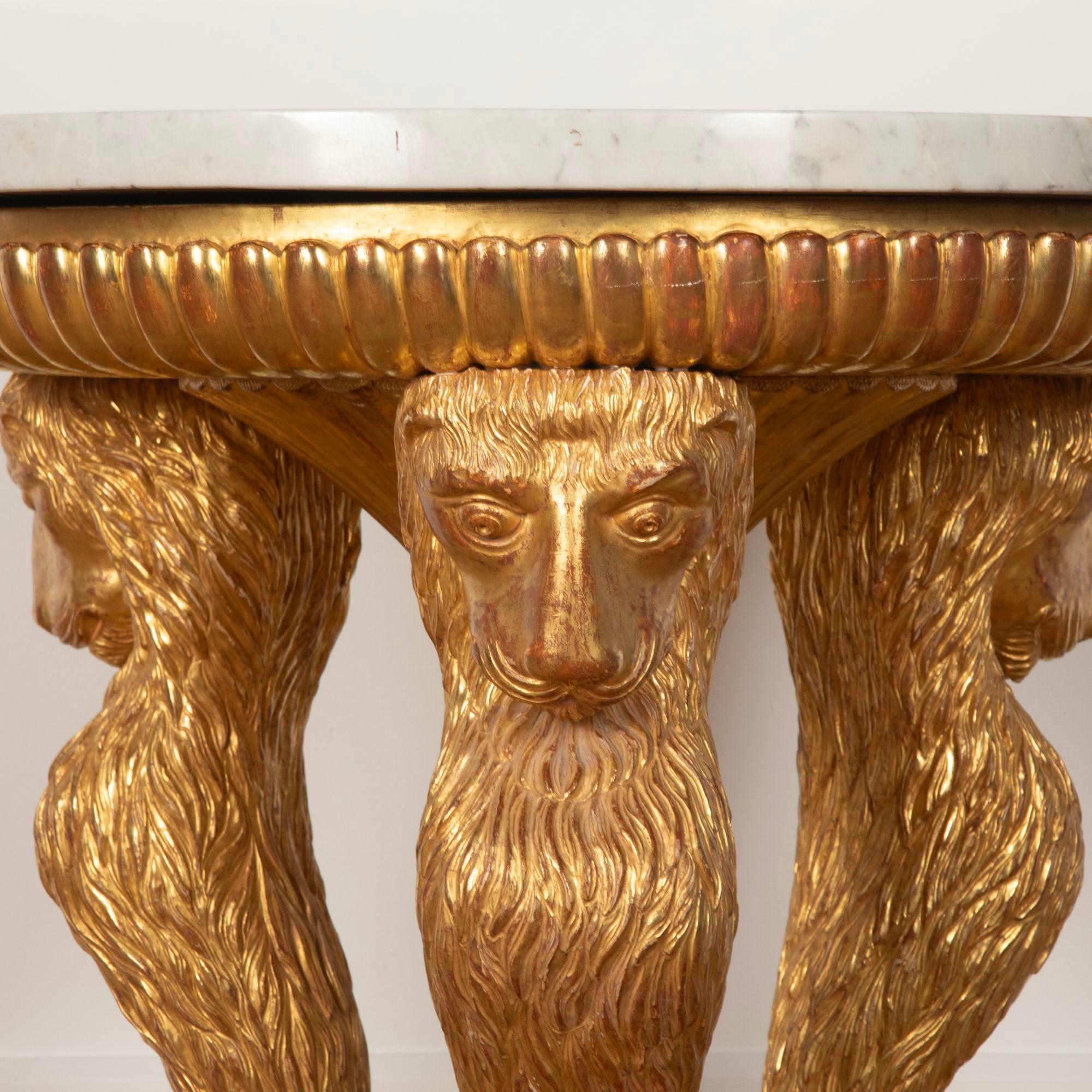 Mesa de centro de mármol y giltwood del siglo XIX en venta 6