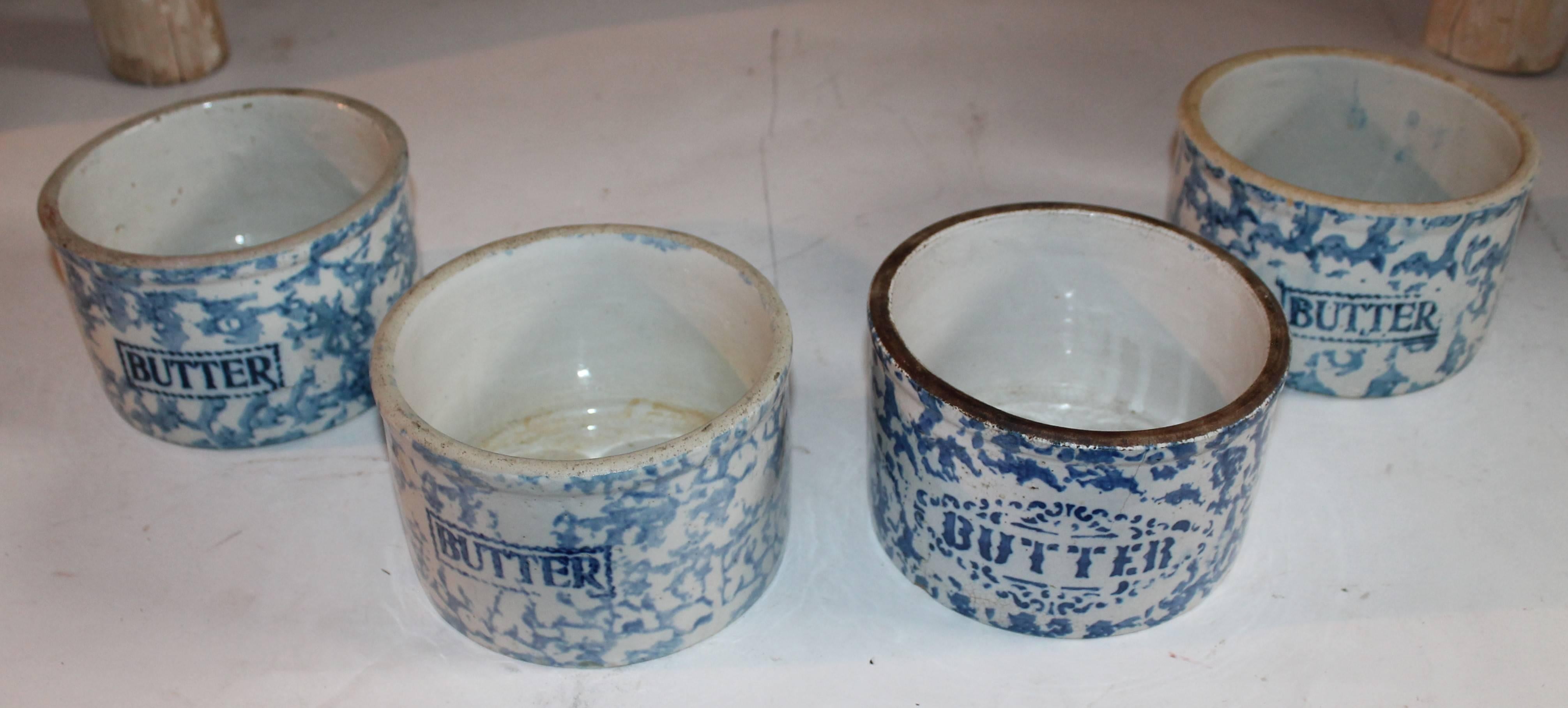 American 19th Century Sponge Ware Butter Crocks / Collection of Four For Sale
