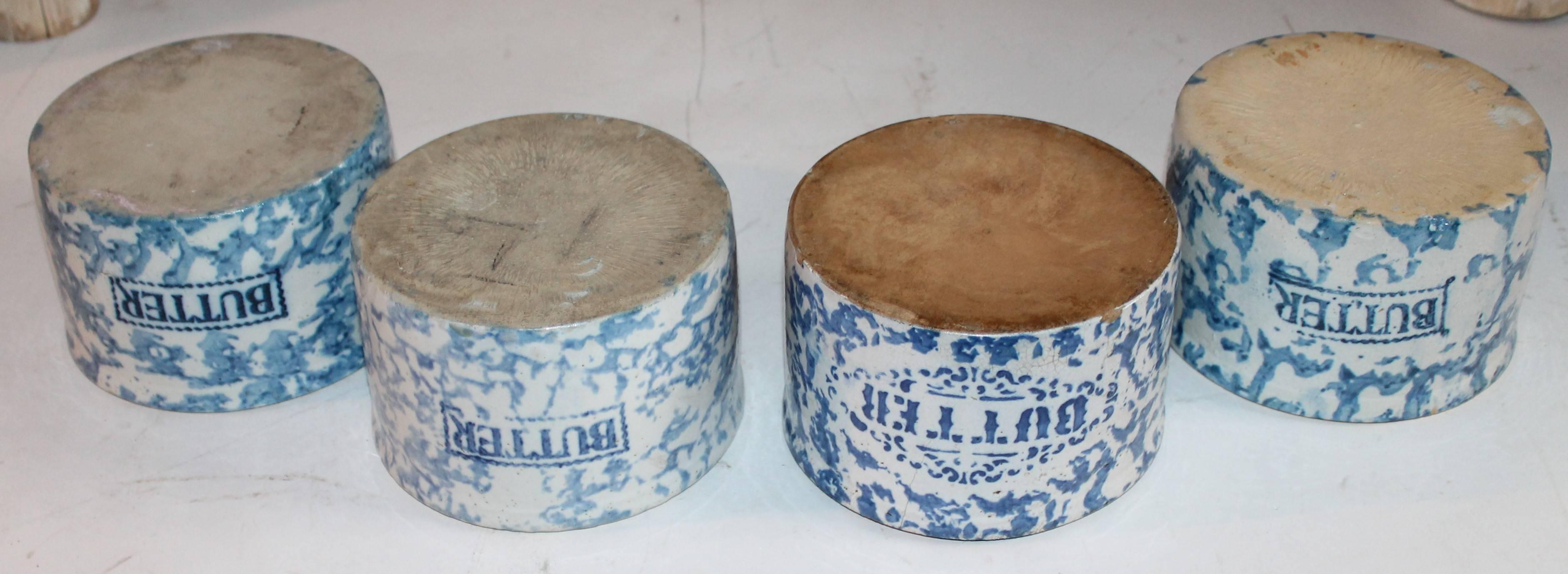 Hand-Painted 19th Century Sponge Ware Butter Crocks / Collection of Four For Sale