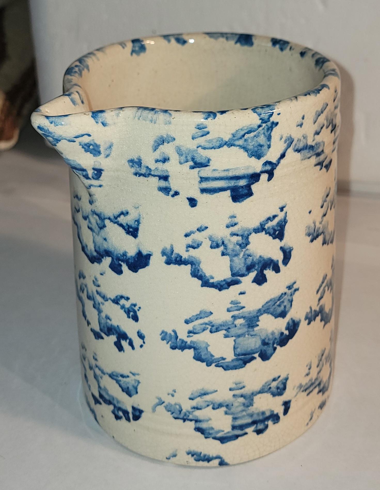 19thc Sponge Ware Pitcher In Good Condition For Sale In Los Angeles, CA