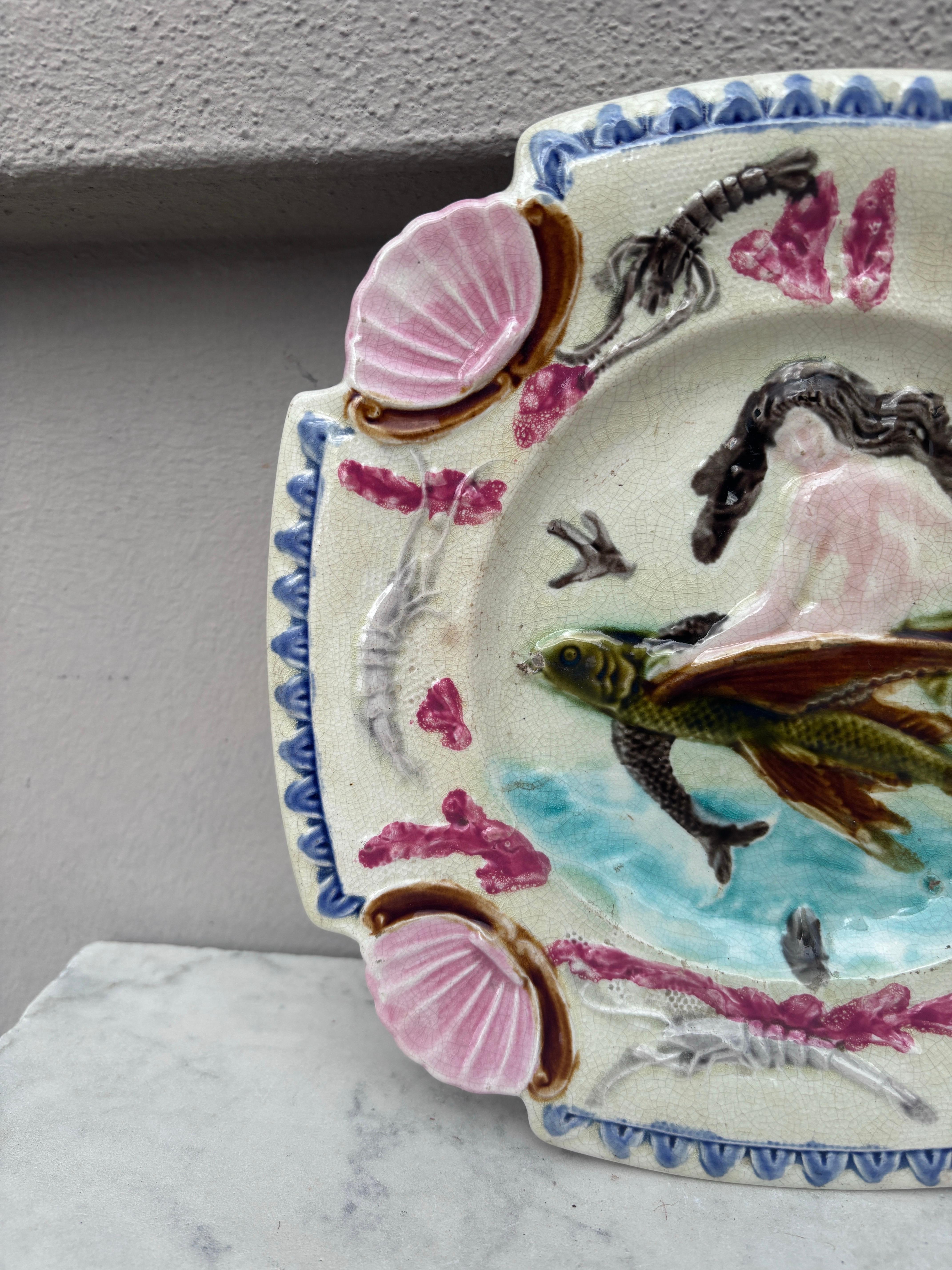 19. Jahrhundert Quadrat Majolika Meerjungfrau Wandteller Nimy Les Mons im Zustand „Relativ gut“ im Angebot in Austin, TX