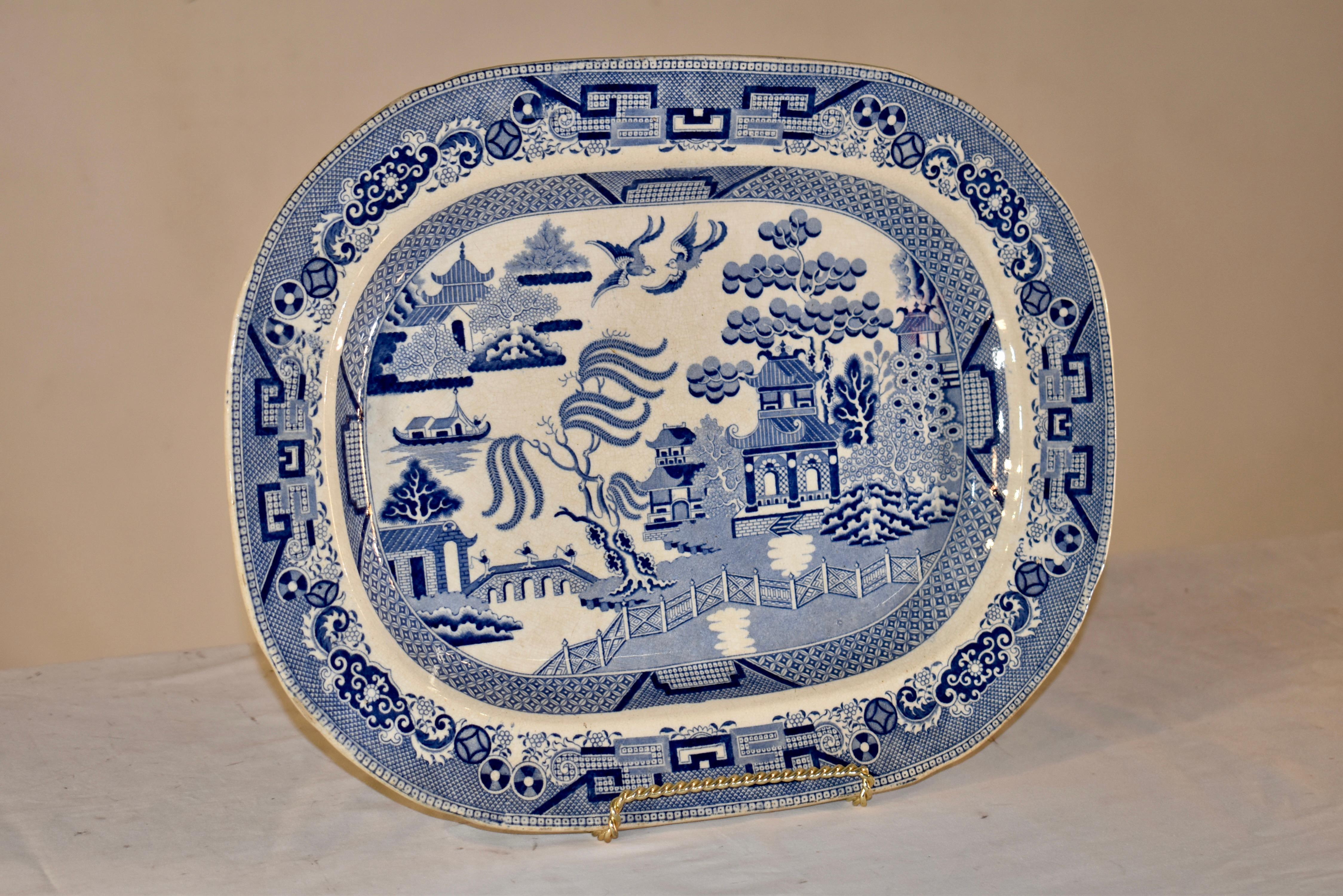 Staffordshire Blaue Weidenplatte aus dem 19. (Englisch) im Angebot