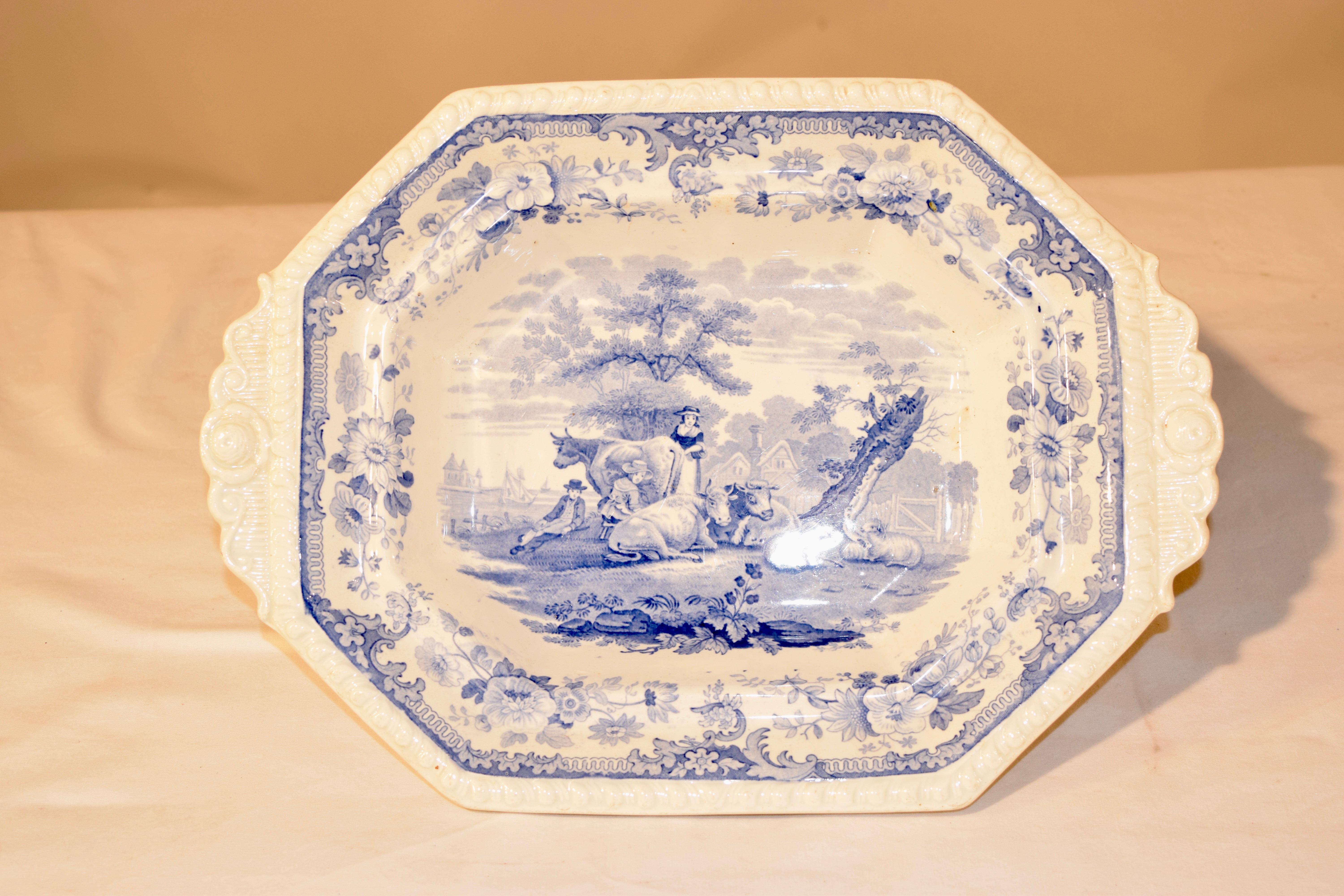 19th Century Staffordshire Covered Vegetable Dish For Sale 3