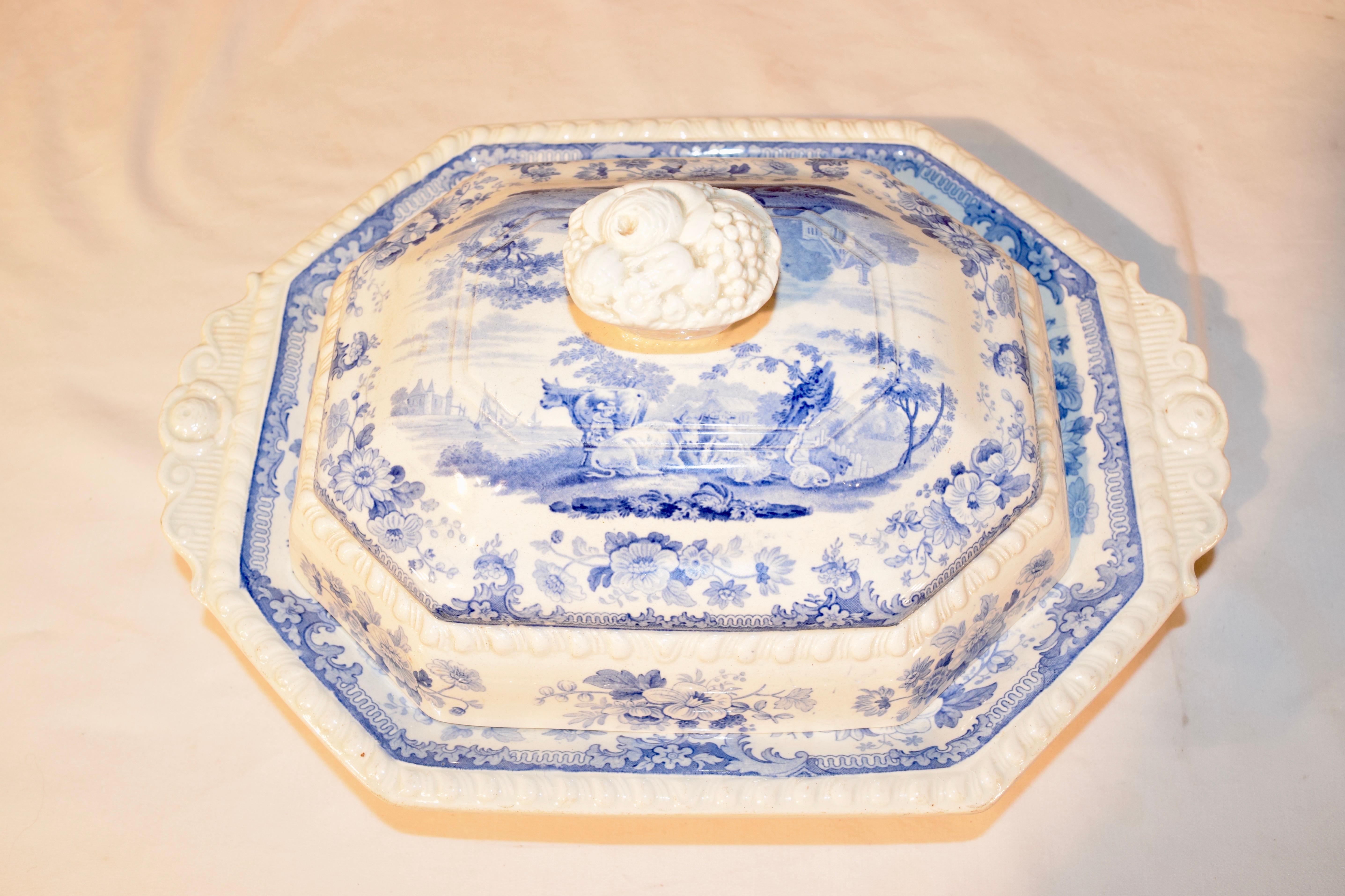 19th Century Staffordshire Covered Vegetable Dish For Sale 5