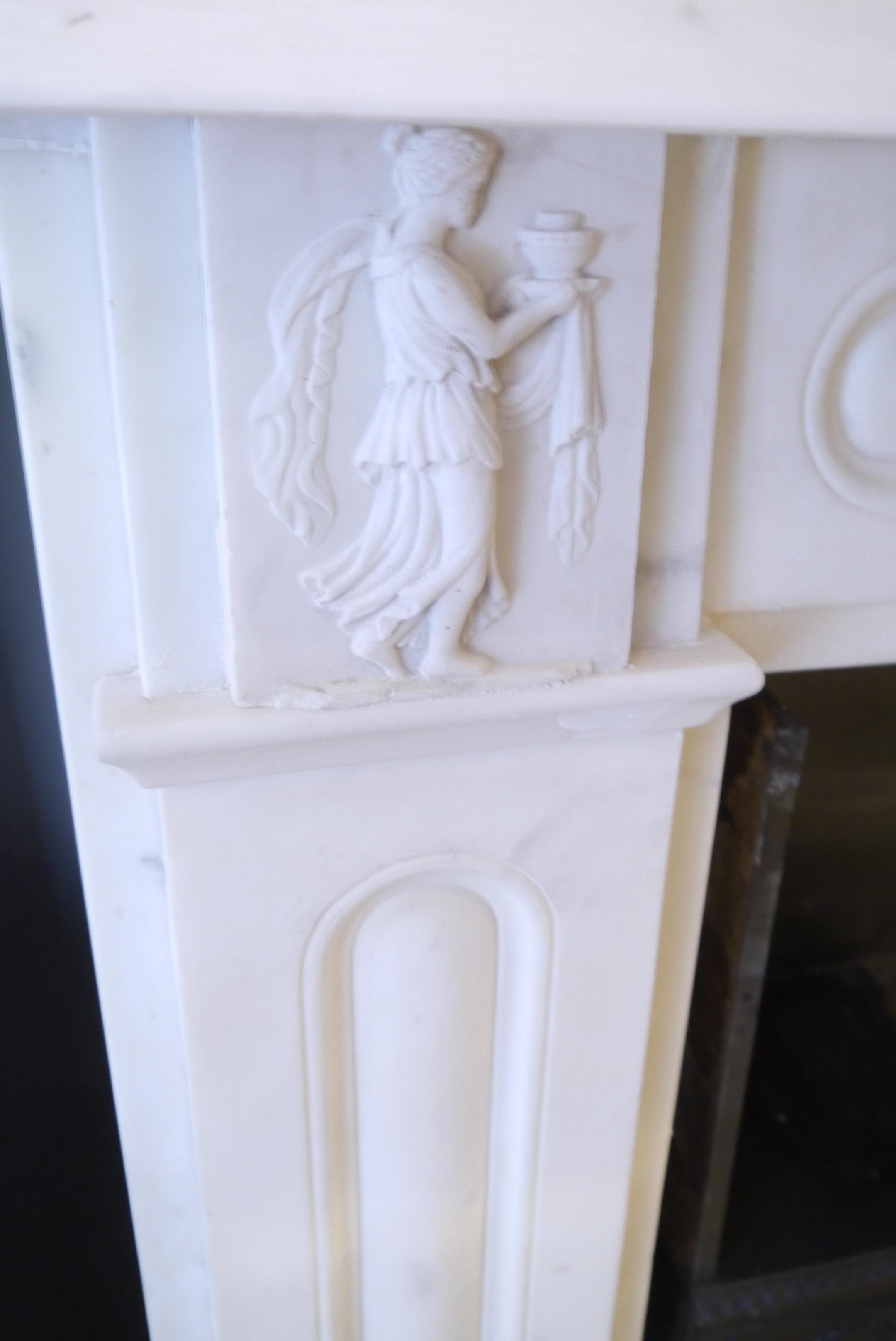 19th Century Statuary White Regency Marble Mantelpiece Fireplace In Good Condition For Sale In London, GB