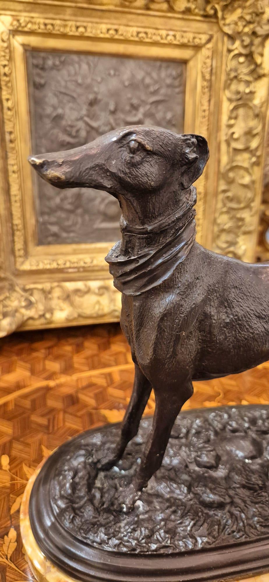 Statue de lévrier en bronze du XIXe siècle, dans le style de Pierre Jules Mêne en vente 7