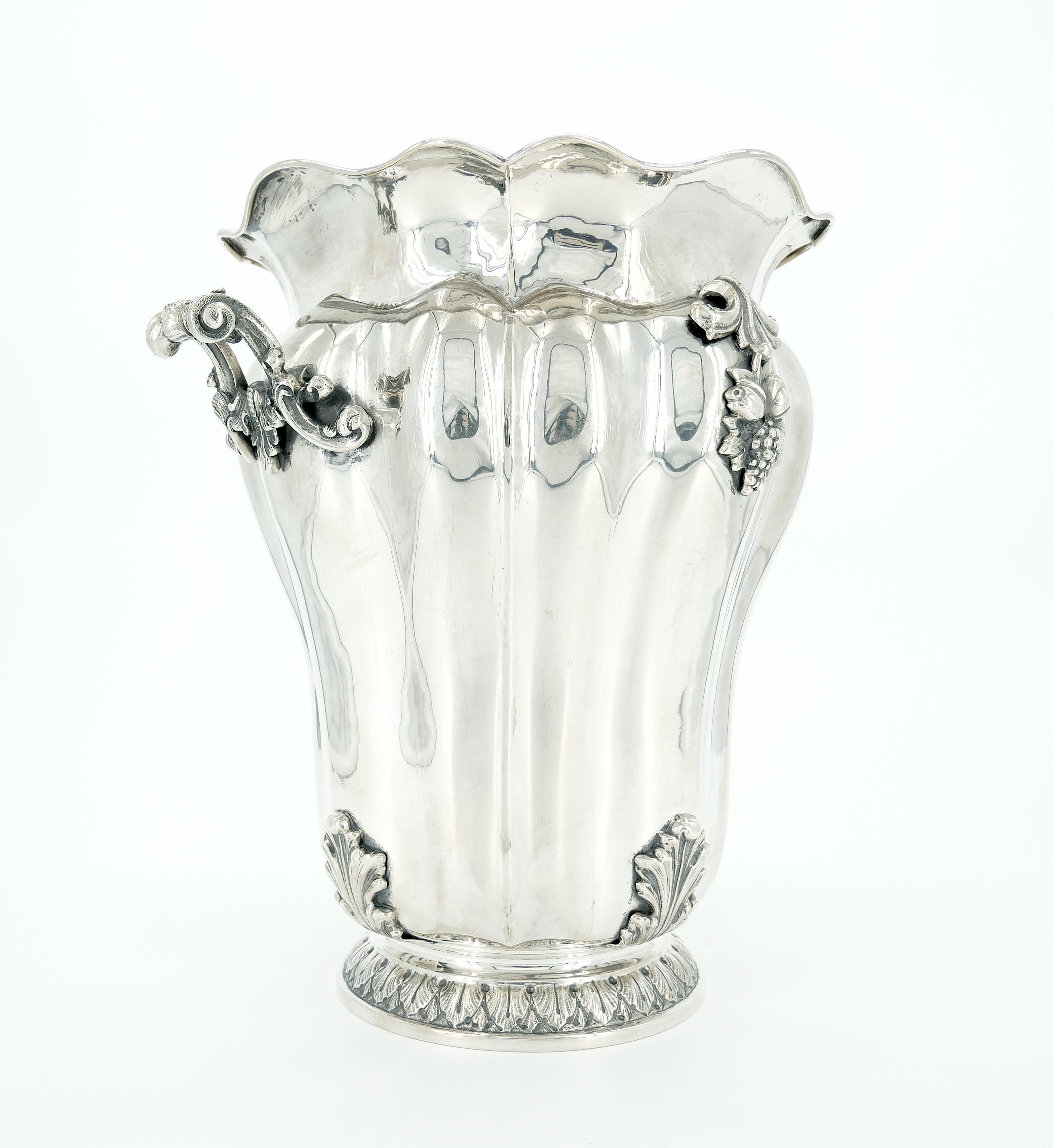 Weinkühler/Eiskübel aus Sterlingsilber aus dem 19. Jahrhundert (Italienisch) im Angebot