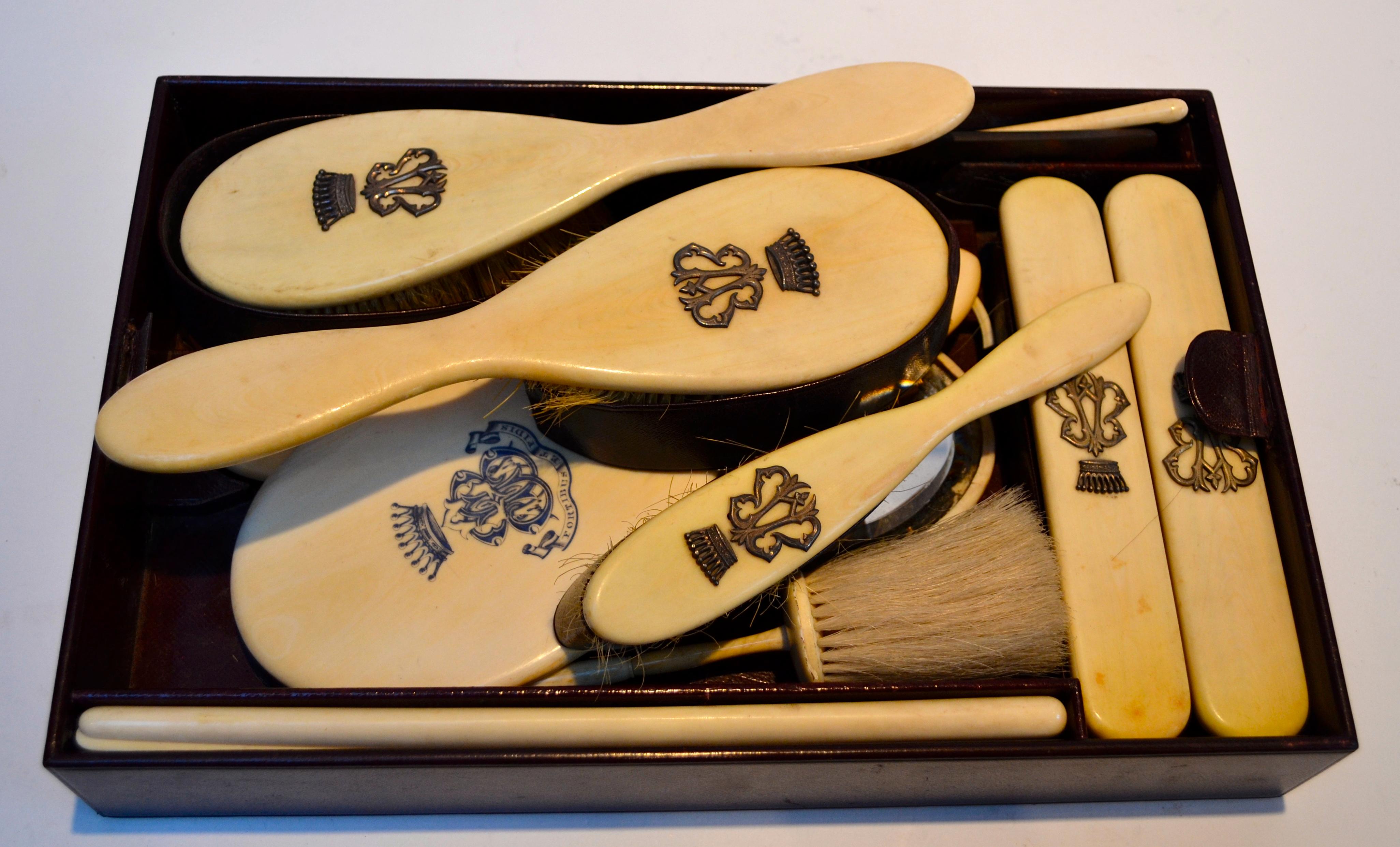 19th Century Sterling Silver ‘Necessaire De Voyage’ by Leuchars and Son en venta 9