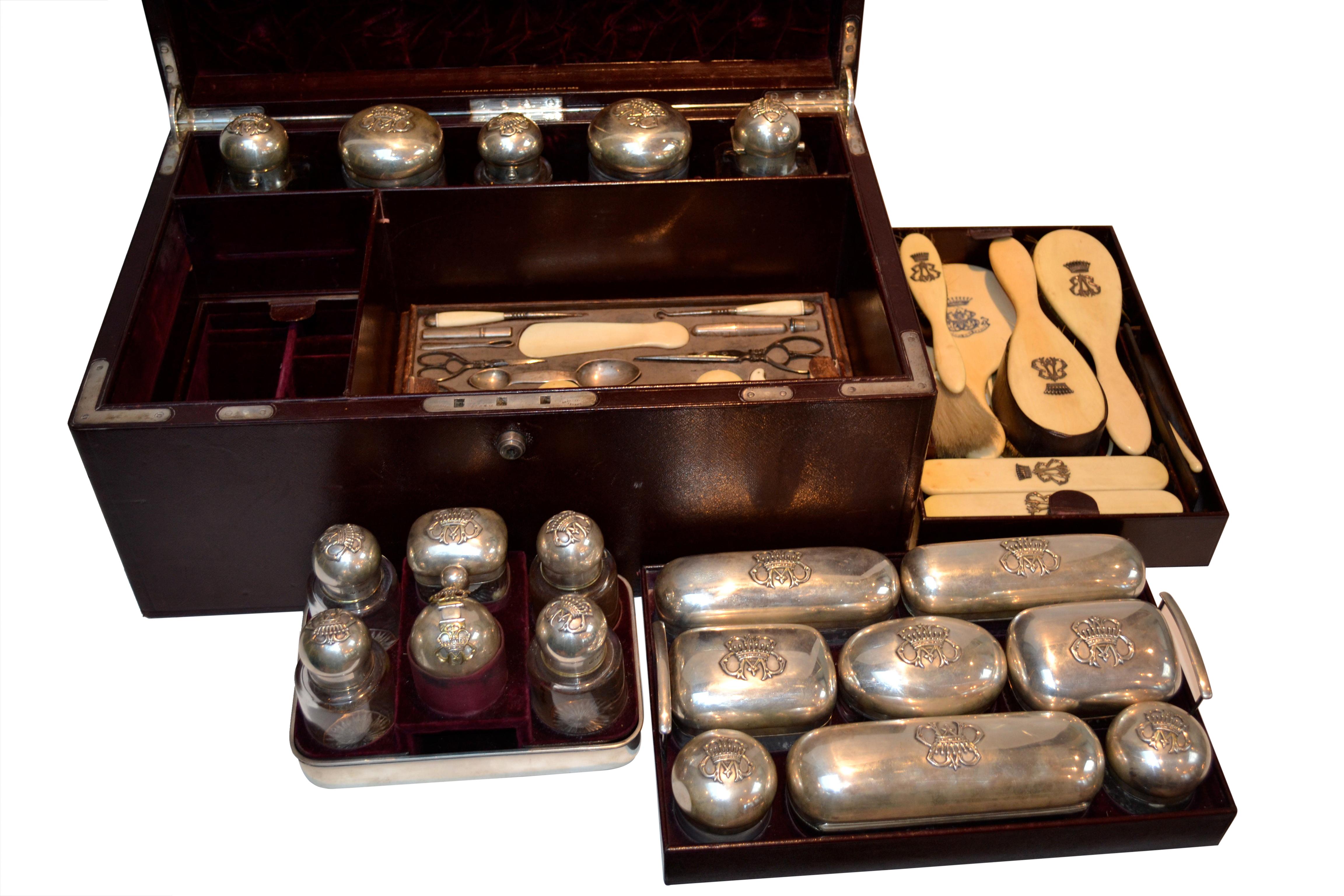 19th Century Sterling Silver ‘Necessaire De Voyage’ by Leuchars and Son Plata esterlina en venta