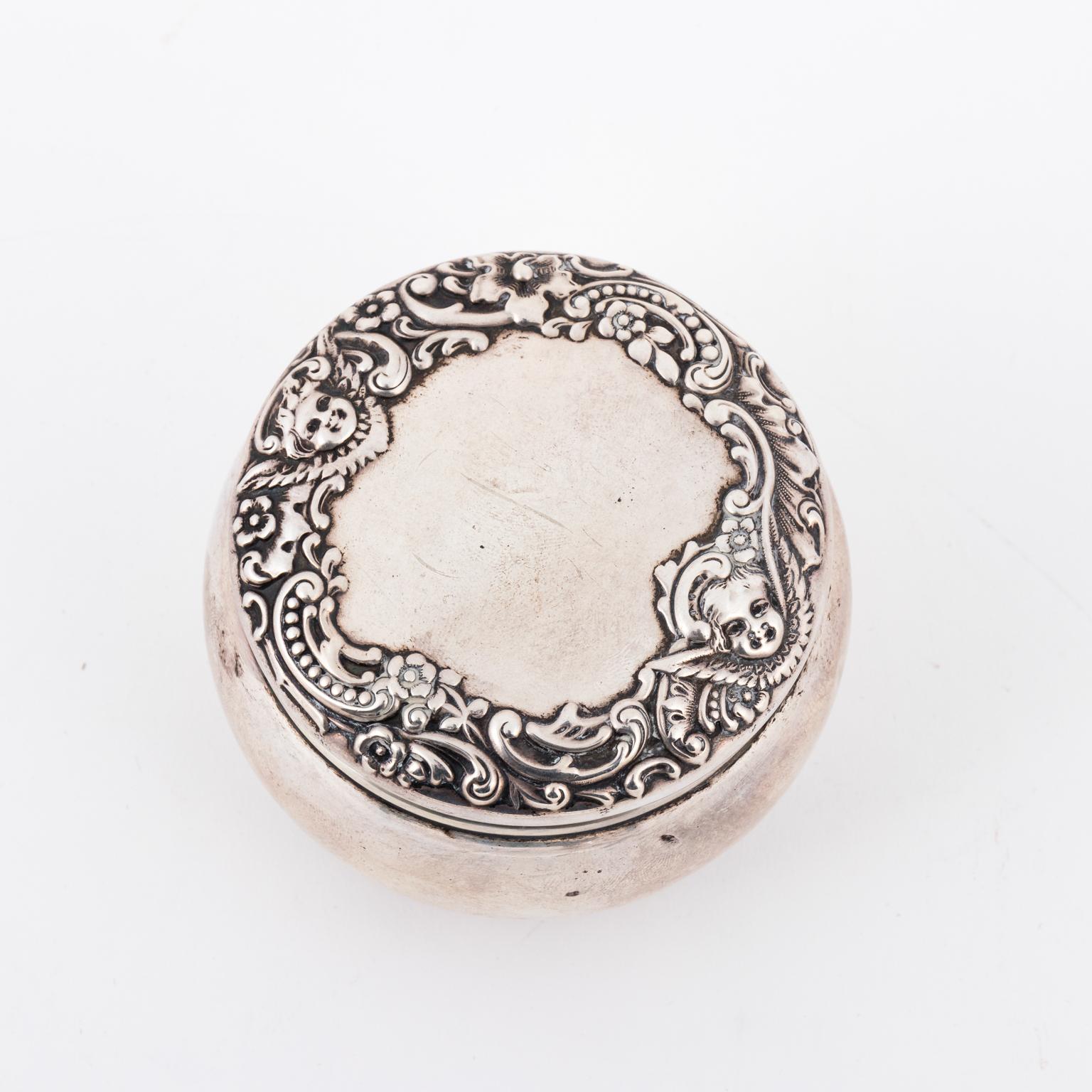 Victorian 19th Century Sterling Silver Powder Jar by Dominick and Haff For Sale