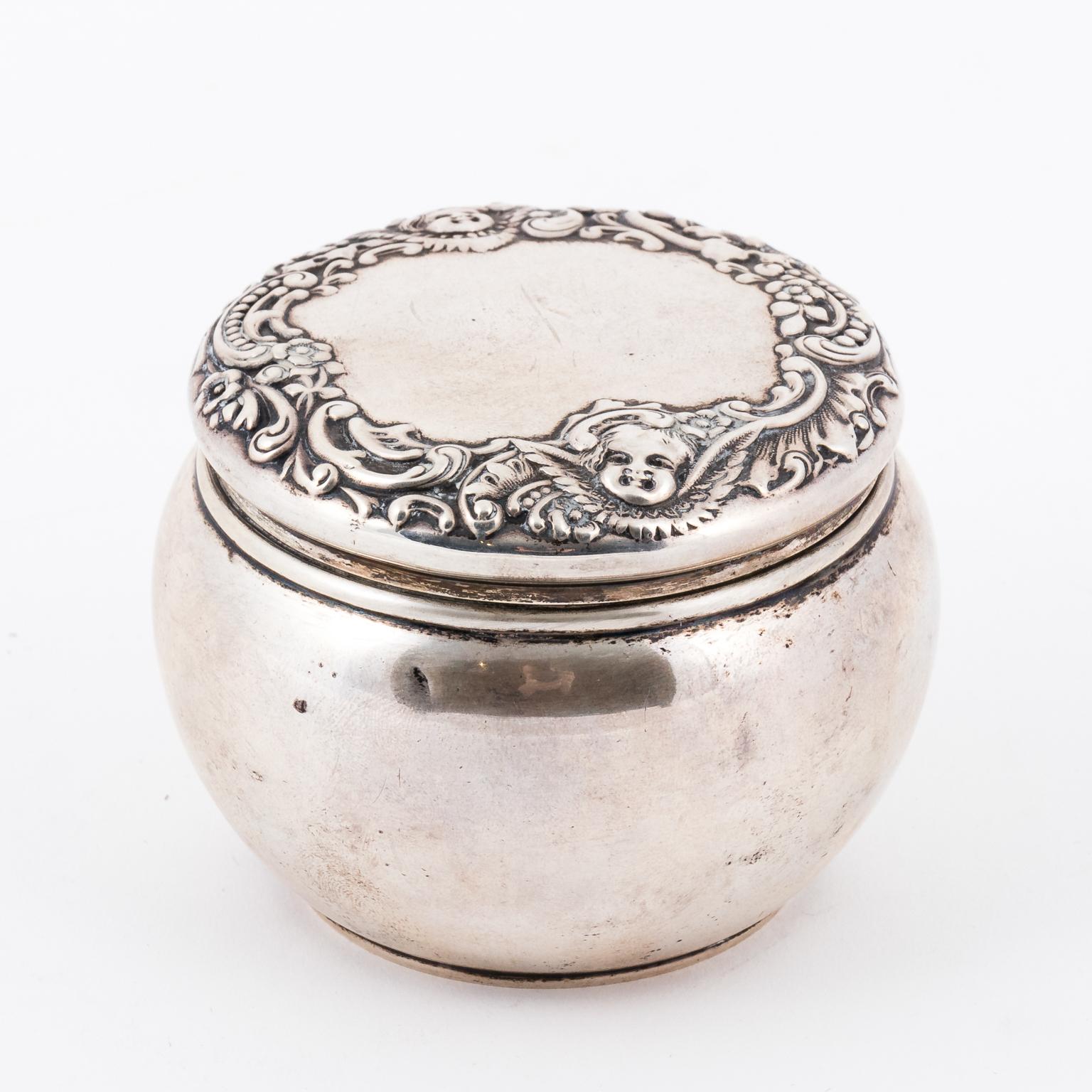 19th Century Sterling Silver Powder Jar by Dominick and Haff In Good Condition For Sale In Stamford, CT