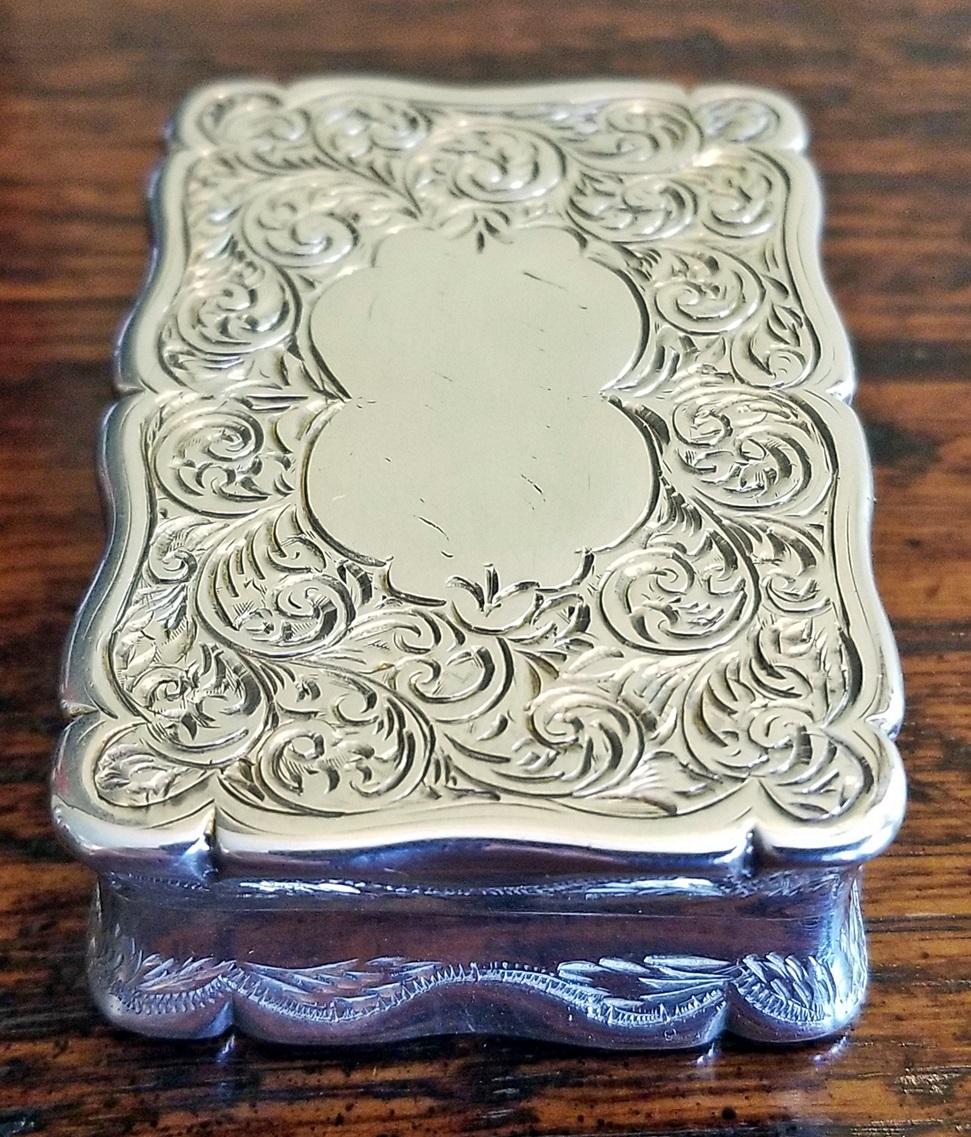 19th Century Sterling Silver Snuffbox Birmingham 1848 by Rolason Bros For Sale 2