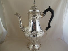 19th Century - Sterling Silver - Superb Coffee Pot - Hallmarked:- London 1889