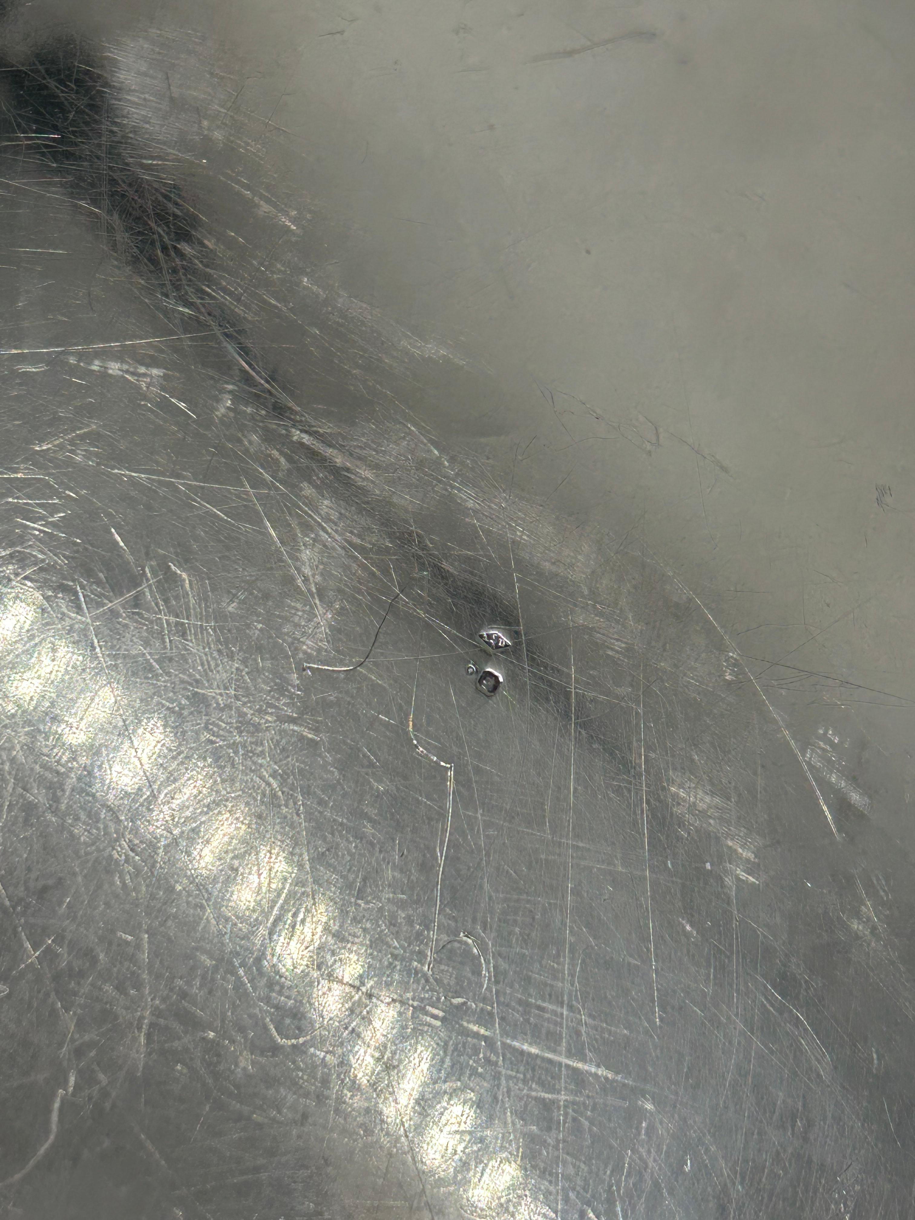 Service à thé et à café en argent massif du 19e siècle par Alphonse Debain
Exceptionnel service à thé et à café français en argent massif, réalisé par le célèbre orfèvre parisien Alphonse Debain à la fin du XIXe siècle, vers 1880-1890. Cet ensemble